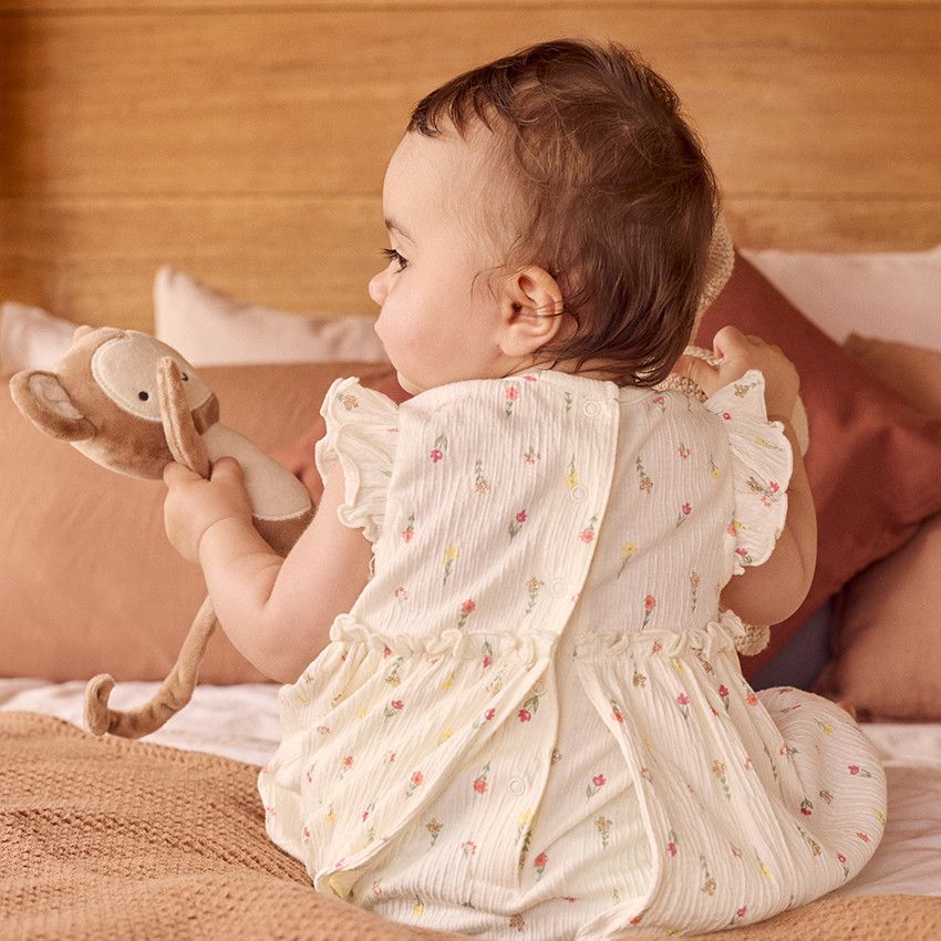 Peluche singe en velours pour bébé - Moutarde