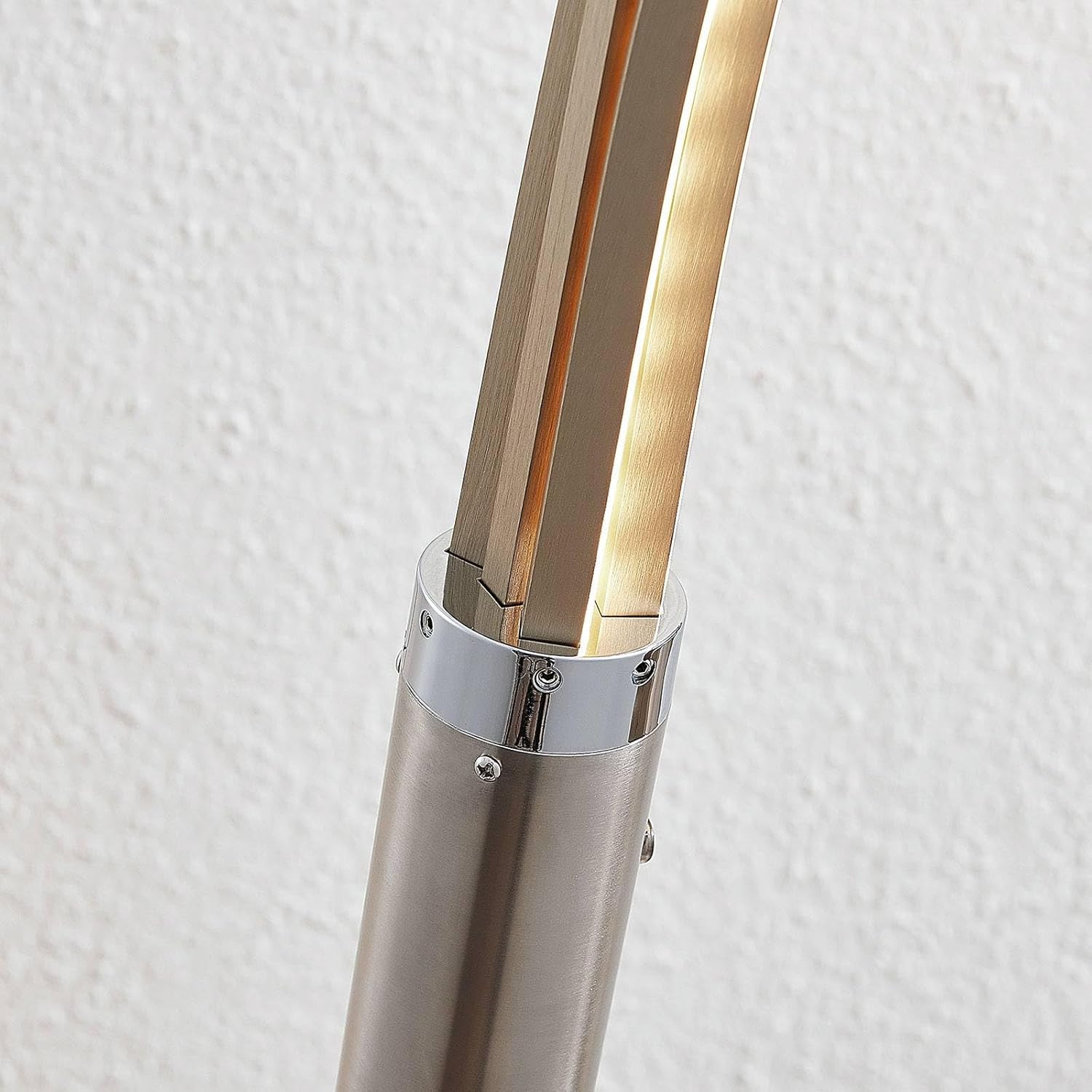 Lindby LED Stehlampe 'Boba' (Modern) in Alu aus Aluminium u.a. für Wohnzimmer & Esszimmer (1 flammig,) - LED-Stehleuchte, Floor Lamp, Standleuchte, Wohnzimmerlampe, Wohnzimmerlampe