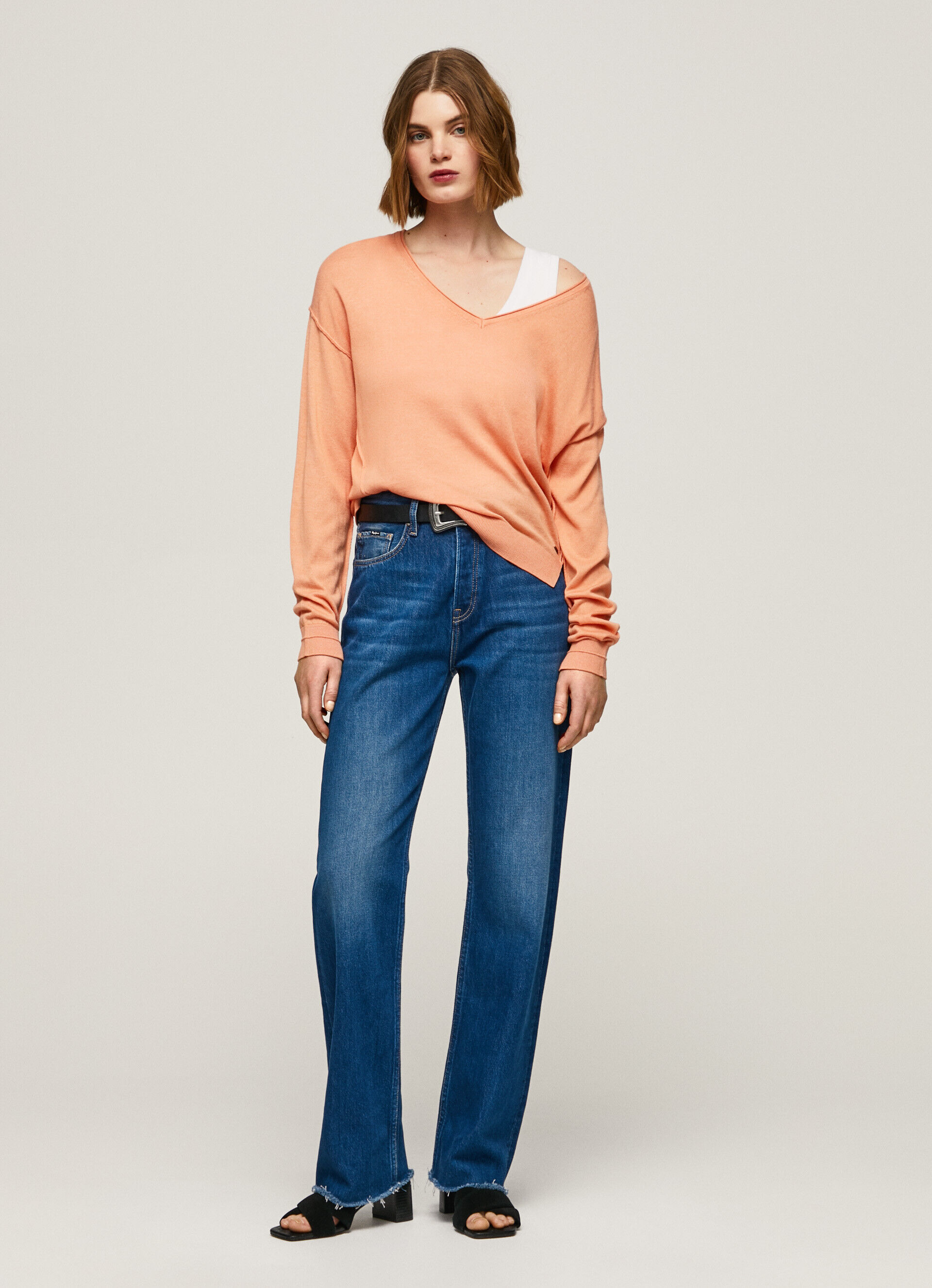 Camiseta Jersey Fit Relaxed com Decote em V - pêssego e laranja