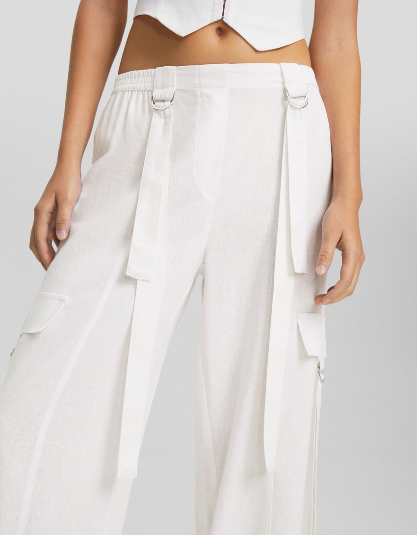 Calça cargo de linho misto com estampa de polvo