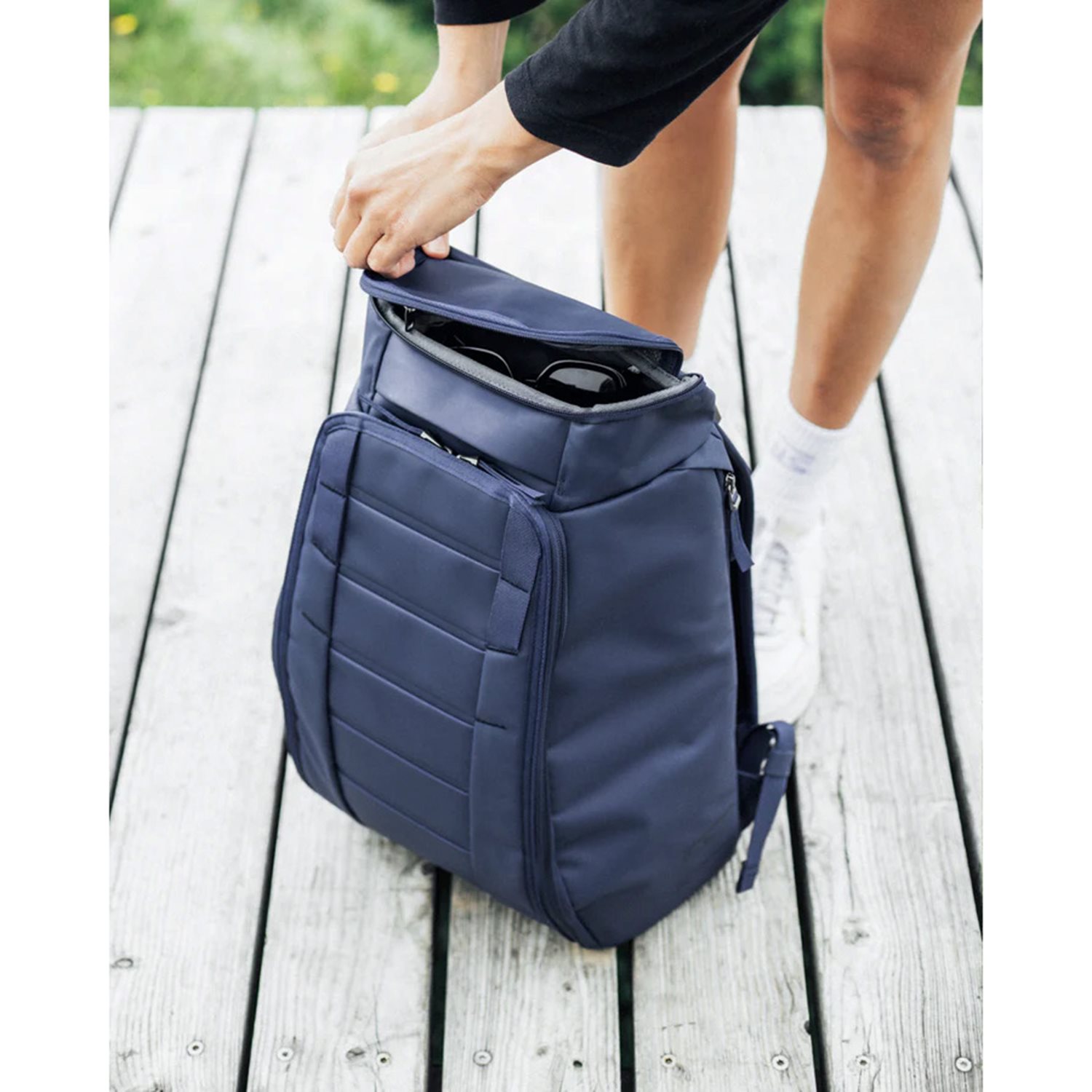 Db Journey Hugger Backpack 25L blue hour