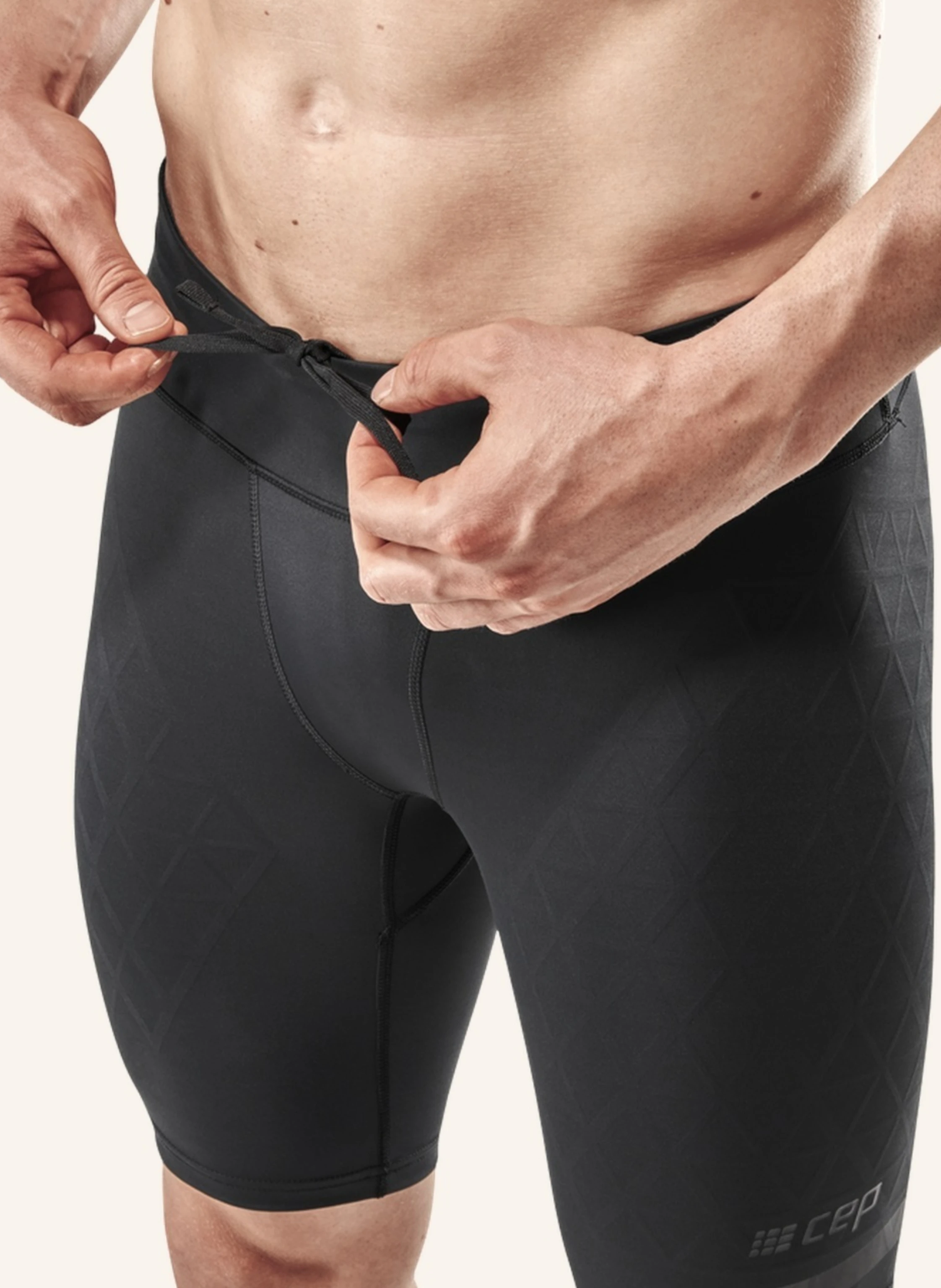cep Laufshorts THE RUN mit Kompression