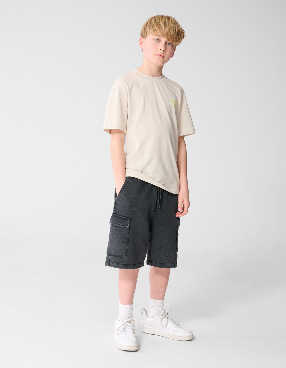 Relax Artwork T-shirt Beige