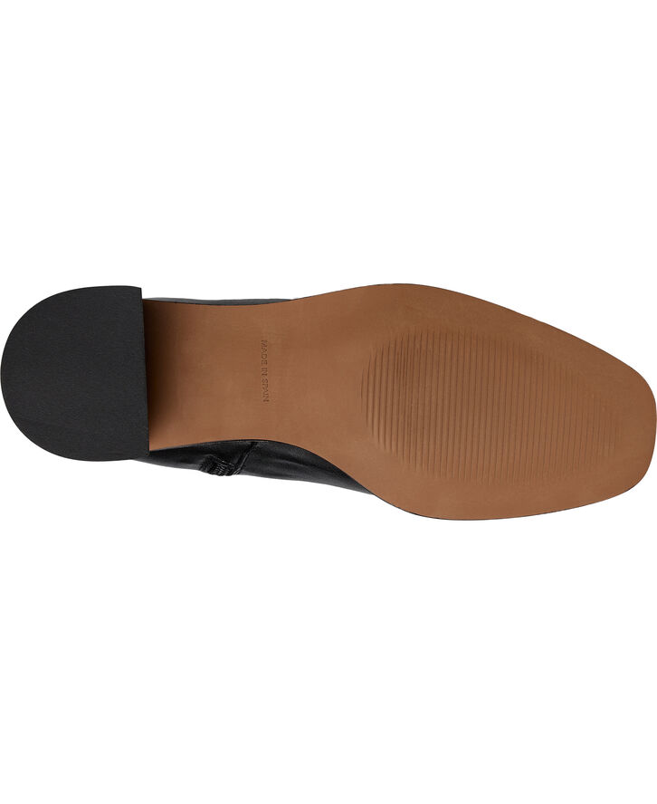 Shoe Biz Pega Black