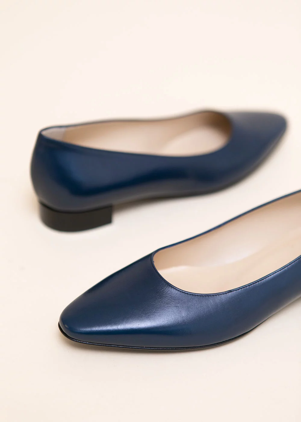 ESCARPIN VIENNE CUIR MARINE