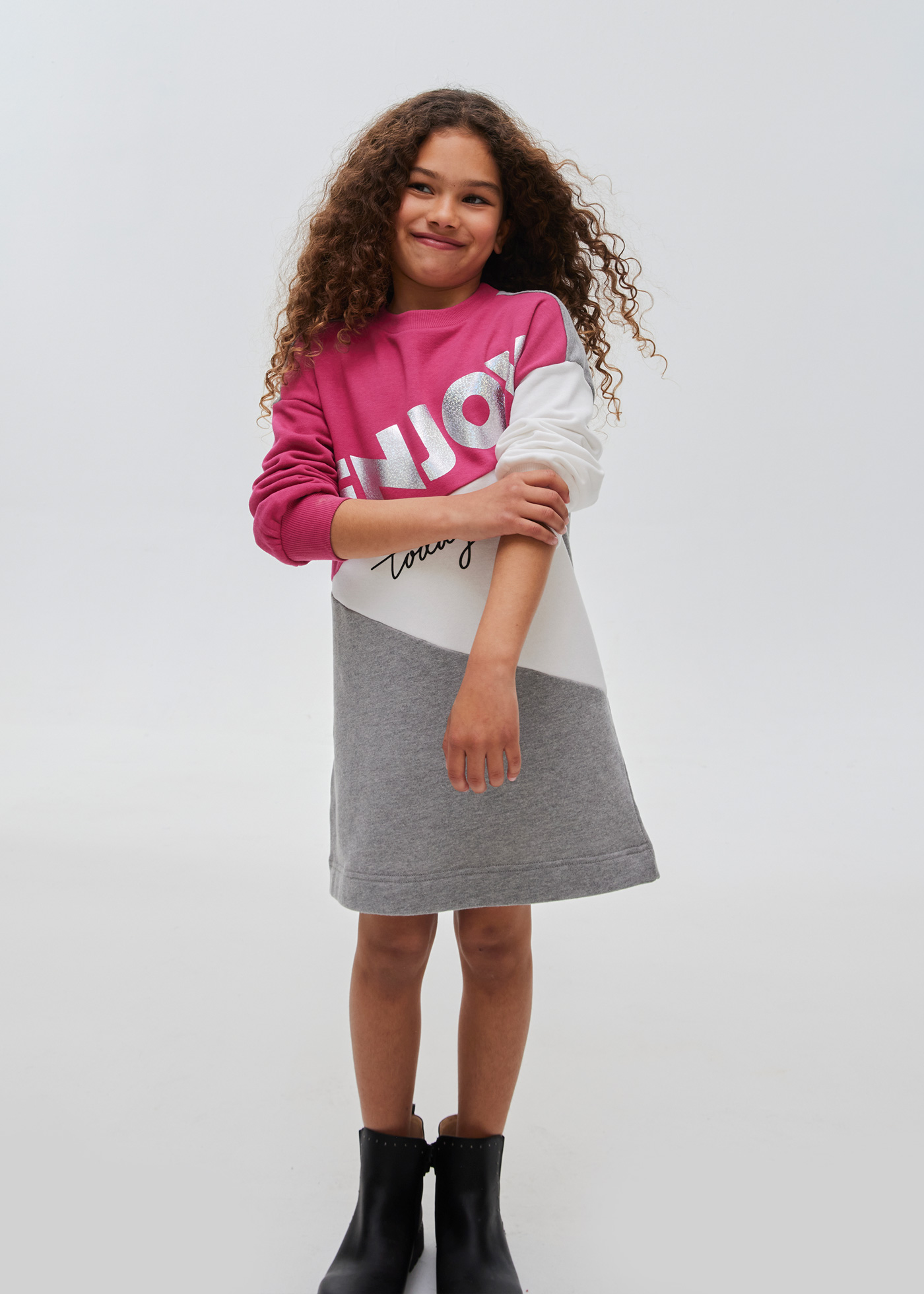 Vestido esportivo infantil