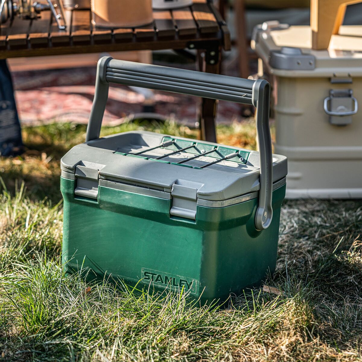 The Easy Carry Outdoor Cooler 15,1 liter