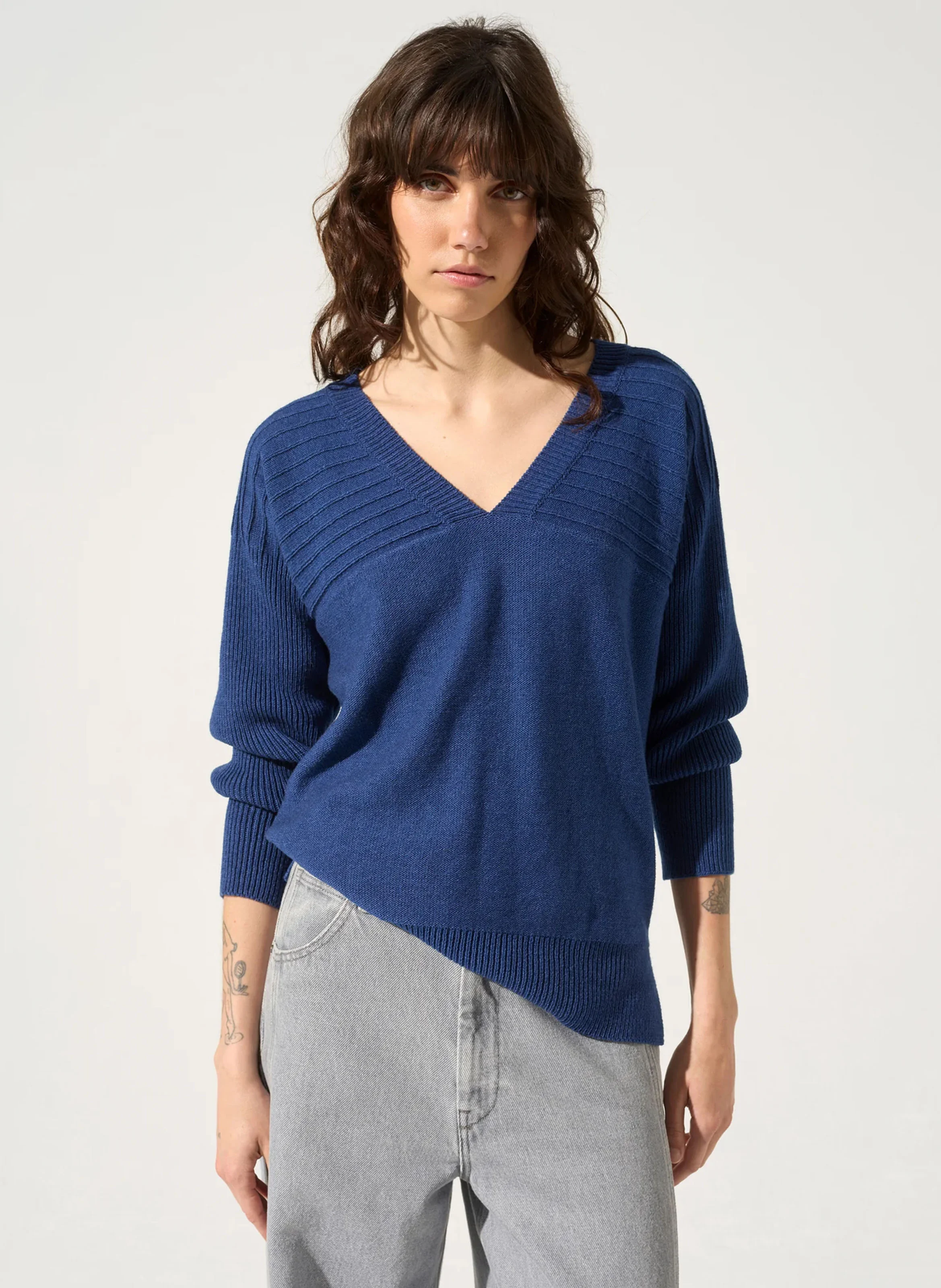 TRACY - Pull ajusté à col V | Bleu