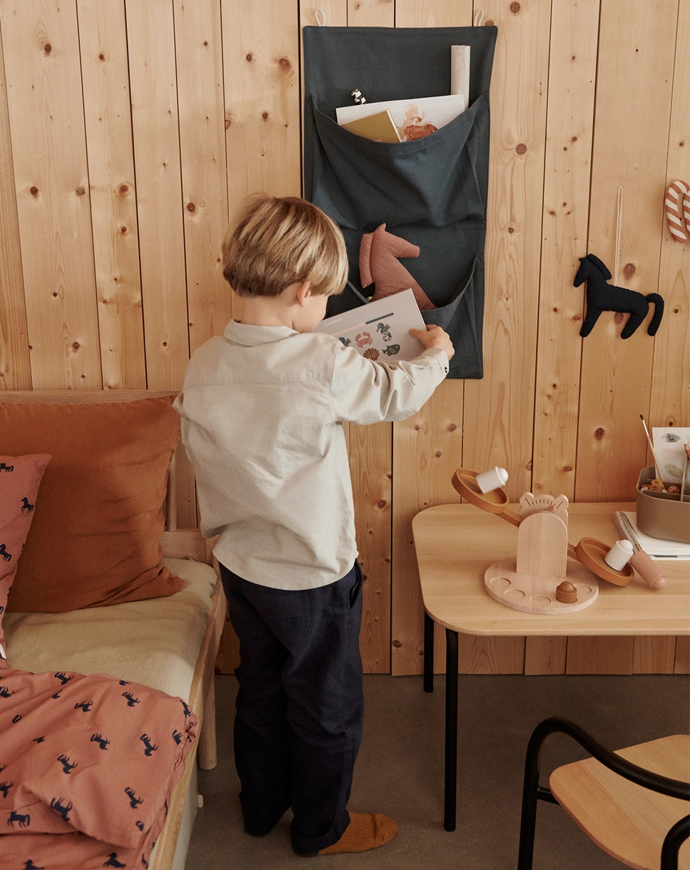 Kinderstuhl BAXTER in whale blue