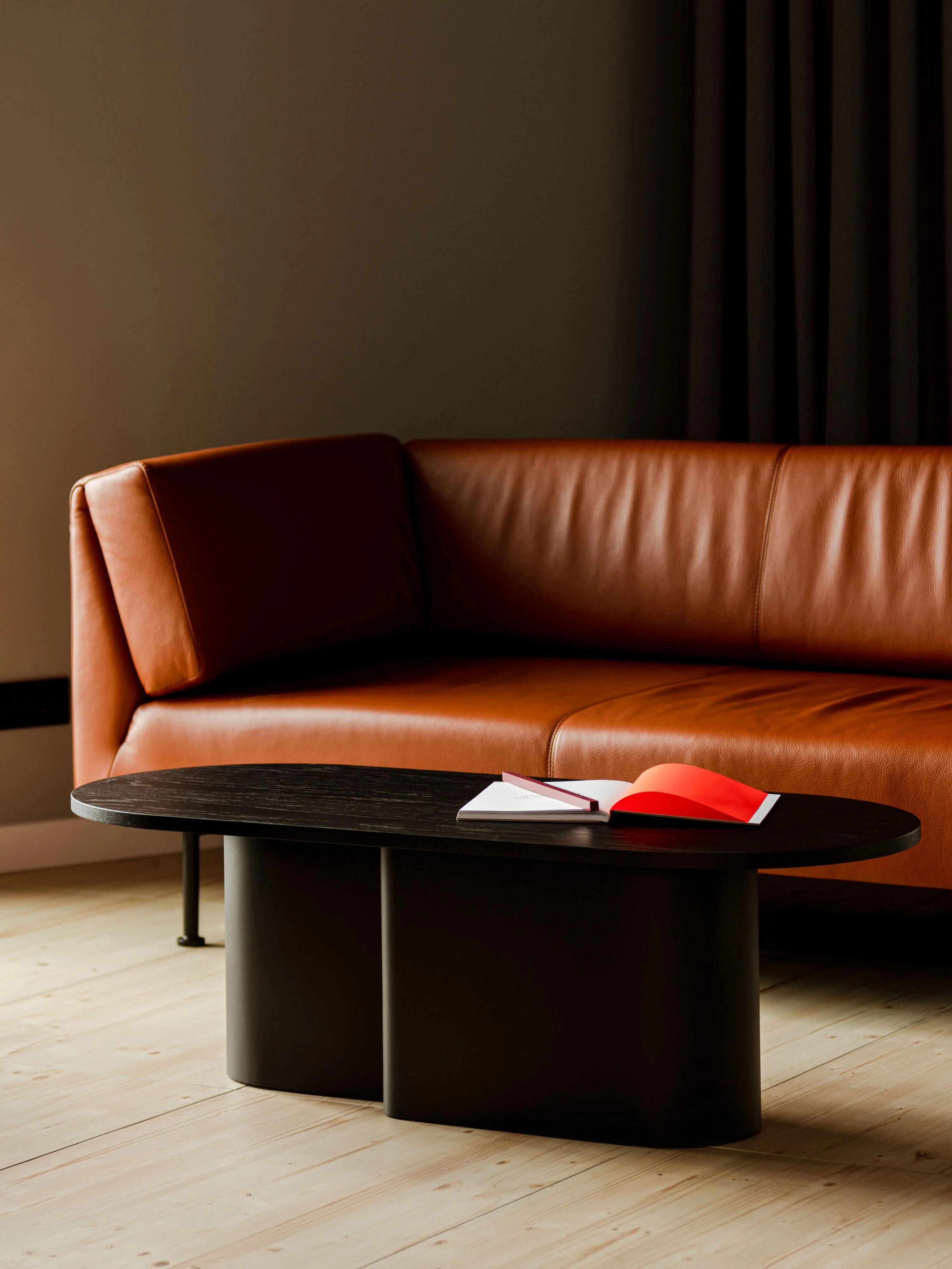 Ovale salontafel Looi van hout