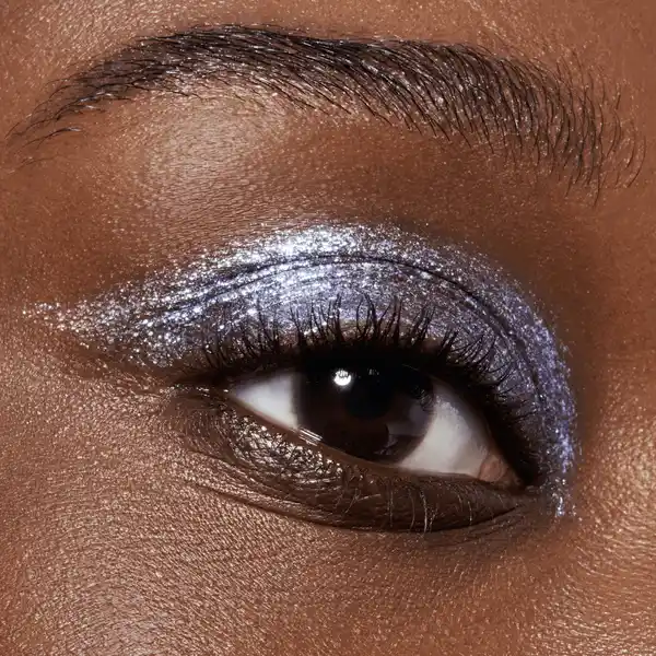 Space Glam Liquid Chrome Eyeshadow 010 Milky Way