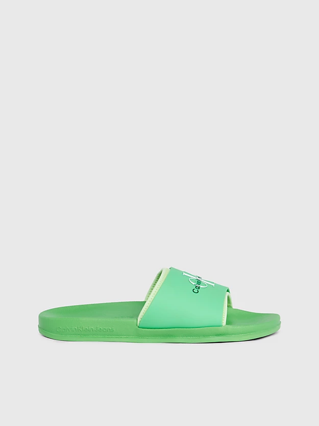 Chinelo com logotipo
