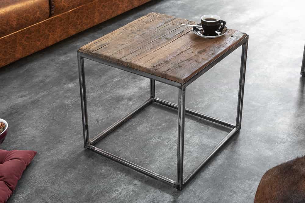Industrial Beistelltisch BARRACUDA 40cm recyceltes Massivholz mit geflexten Beinen