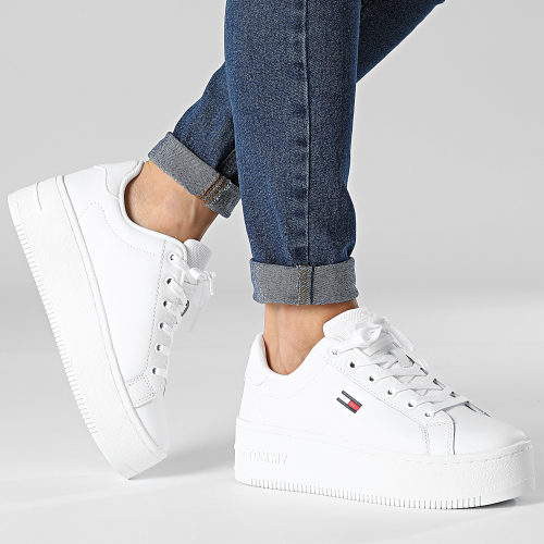 Baskets Femme Flatform Essential 2043 White