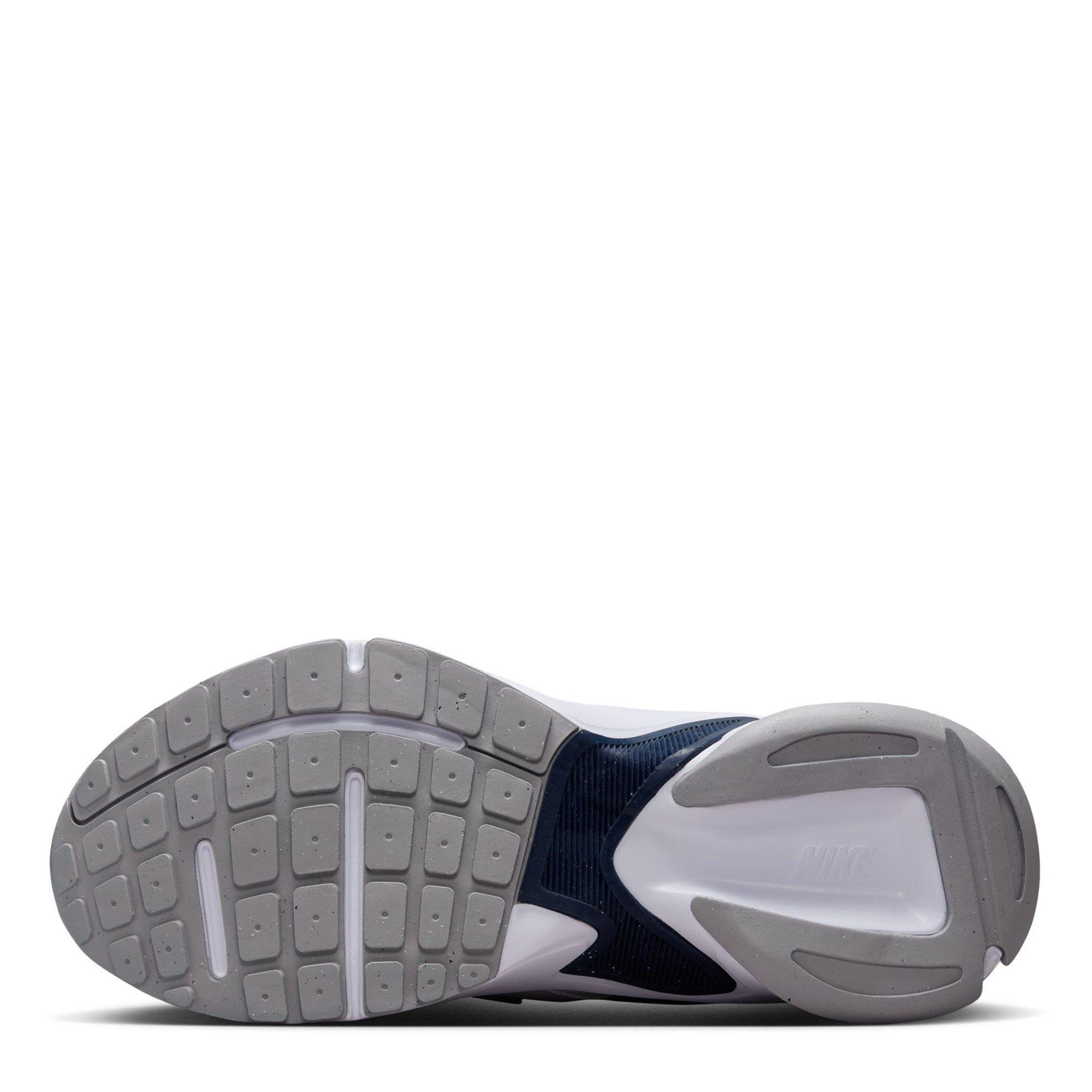 Nike AL8