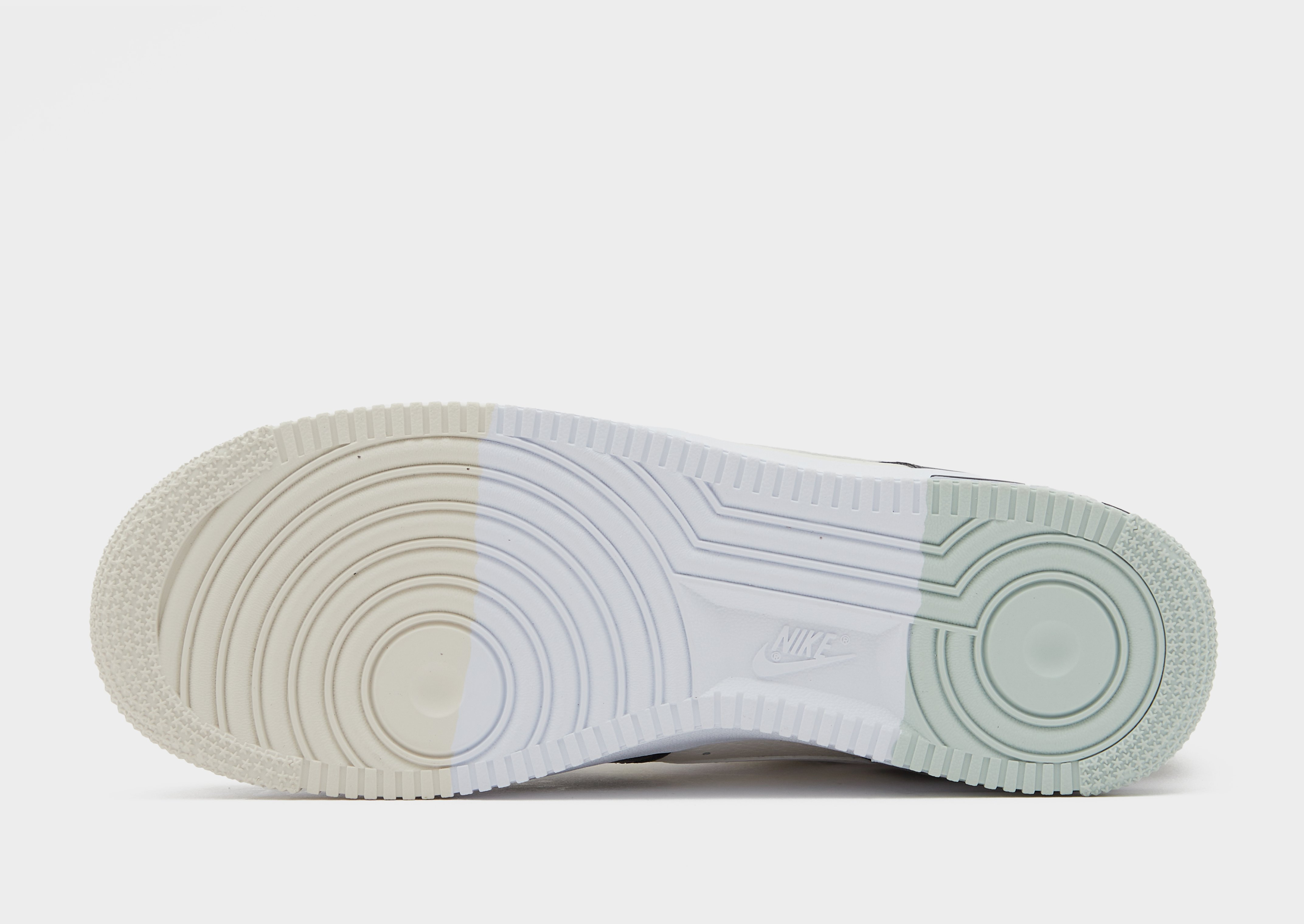 Nike Air Force 1 '07 LV8 Homme