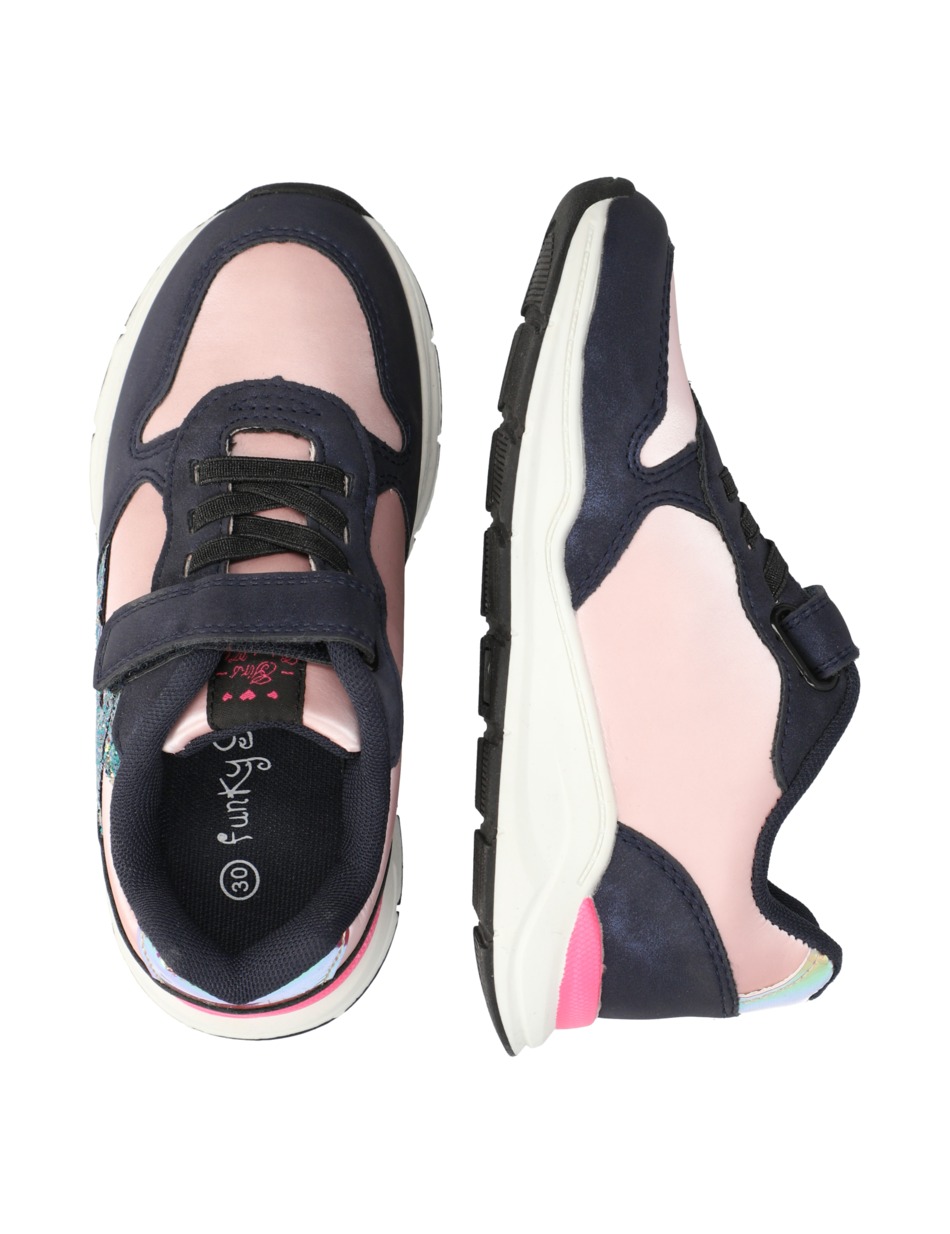 Sneaker
