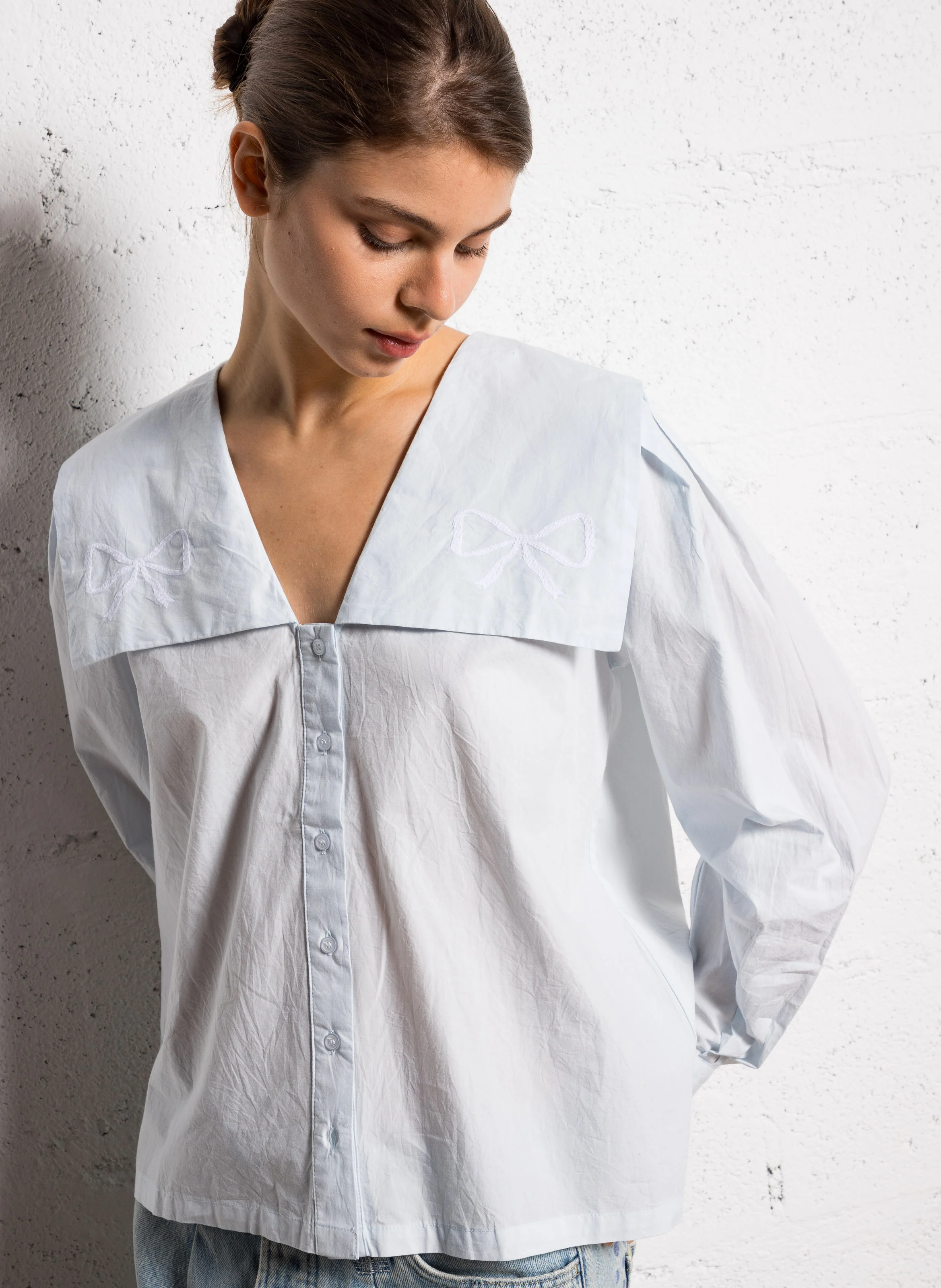 Chemise ample brodée en coton | Bleu