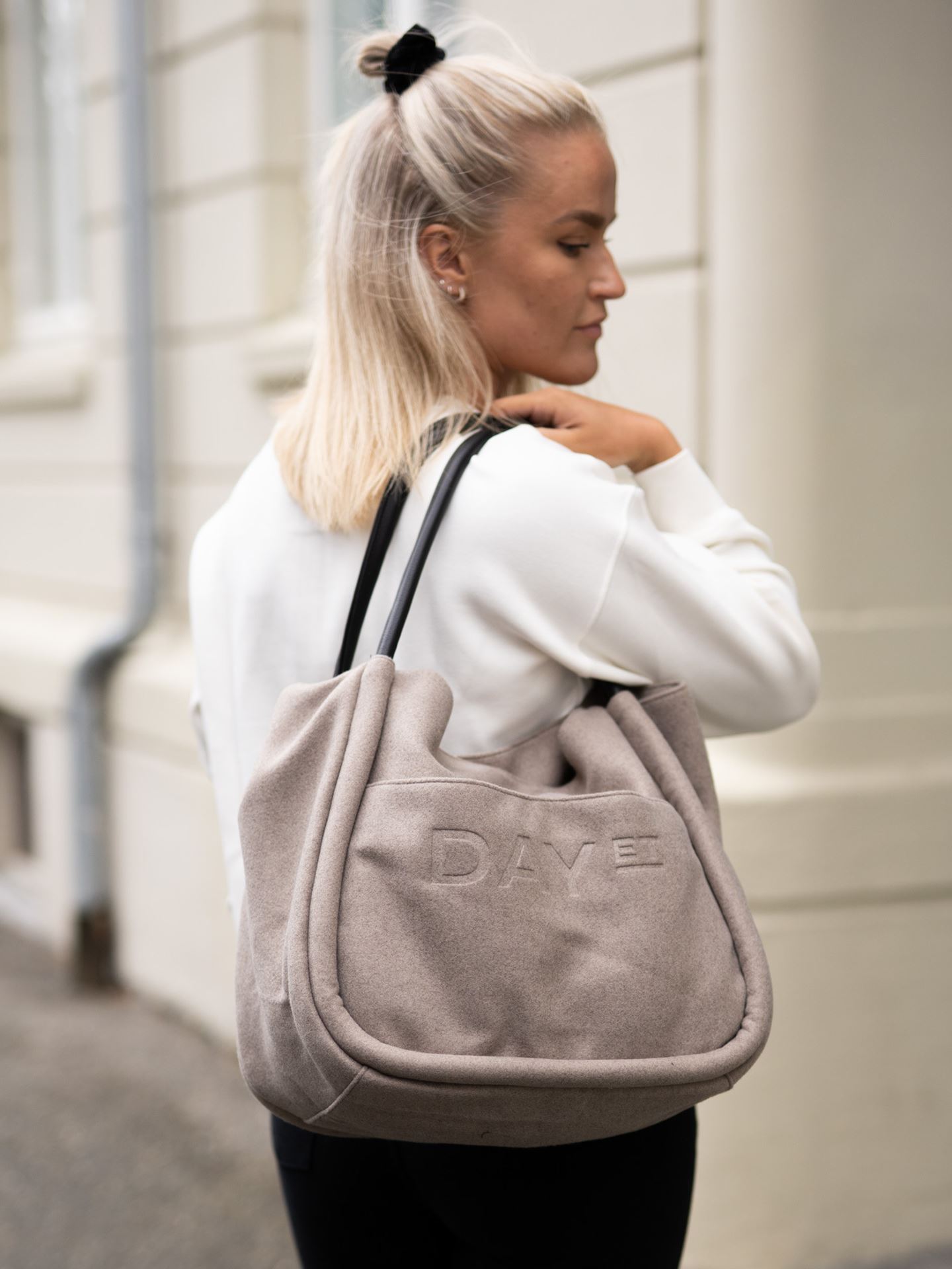 Woolen Small Shopper