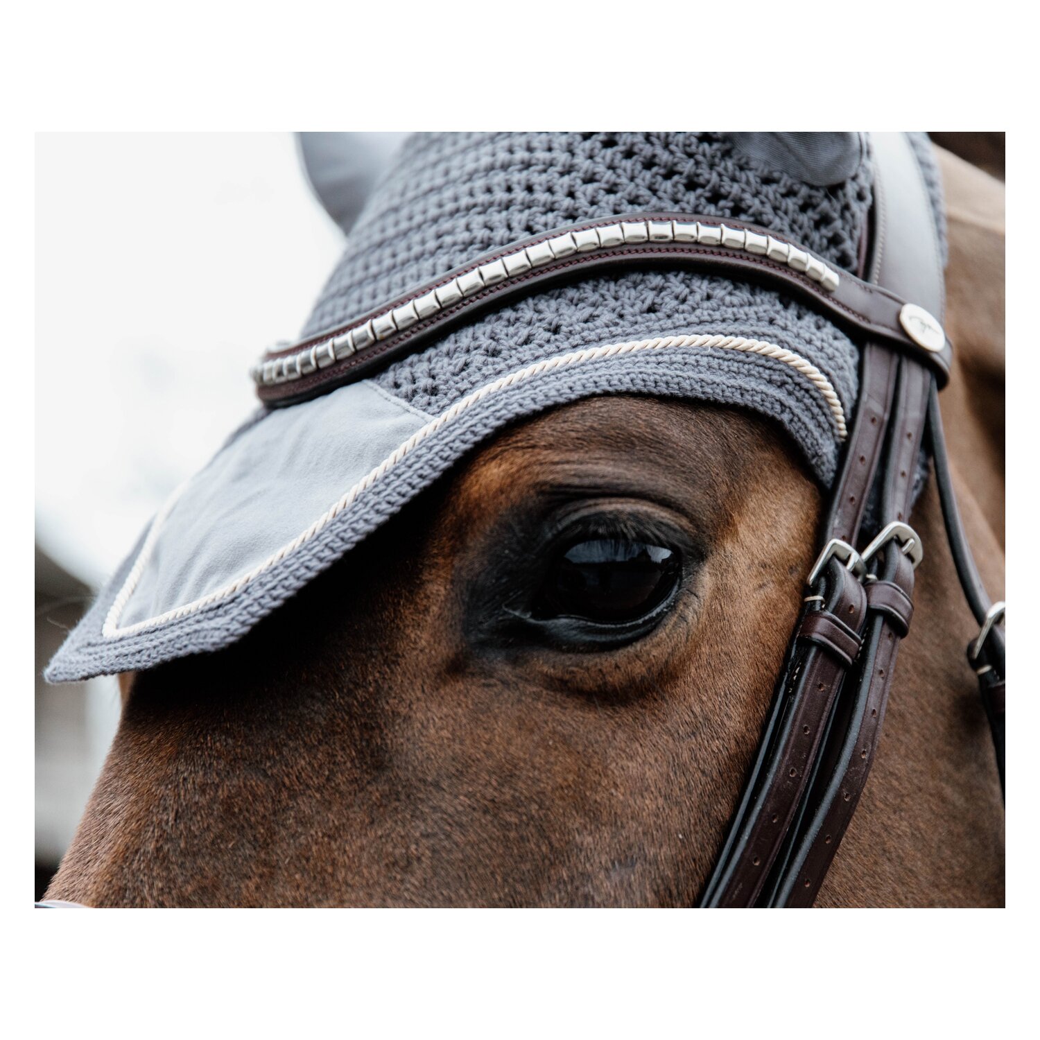 KENTUCKY Fliegenhaube Wellington Velvet  - grau - Warmblut