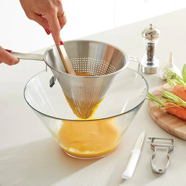 Lot chinois de cuisine en inox et pilon