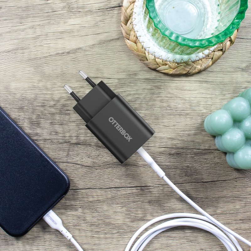 OtterBox 78-81362 chargeur d'appareils mobiles Universel Noir Secteur Charge rapide Intérieure