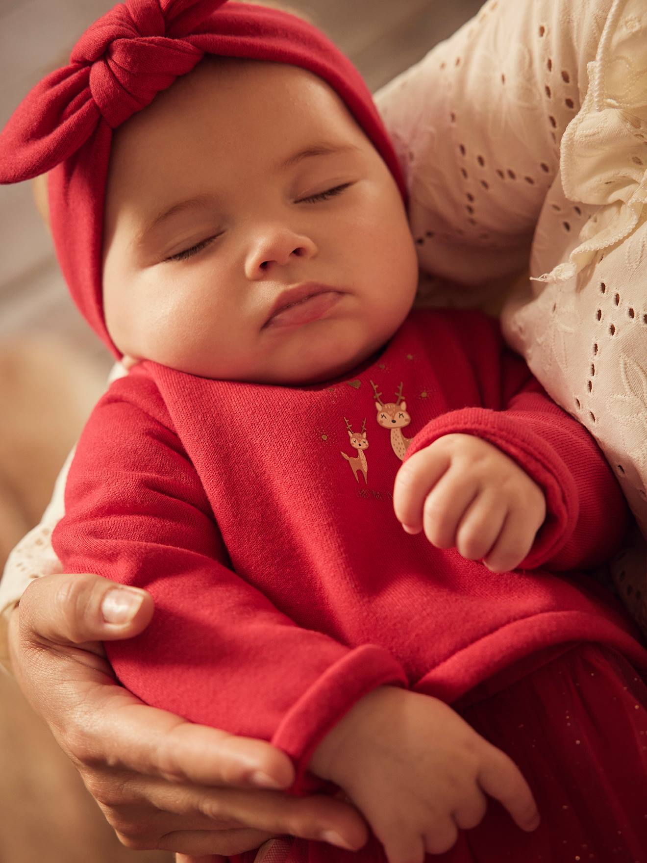 Vestido de festa 2 em 1, tiara e meia-calça, vermelho bebê escuro liso com estampas.