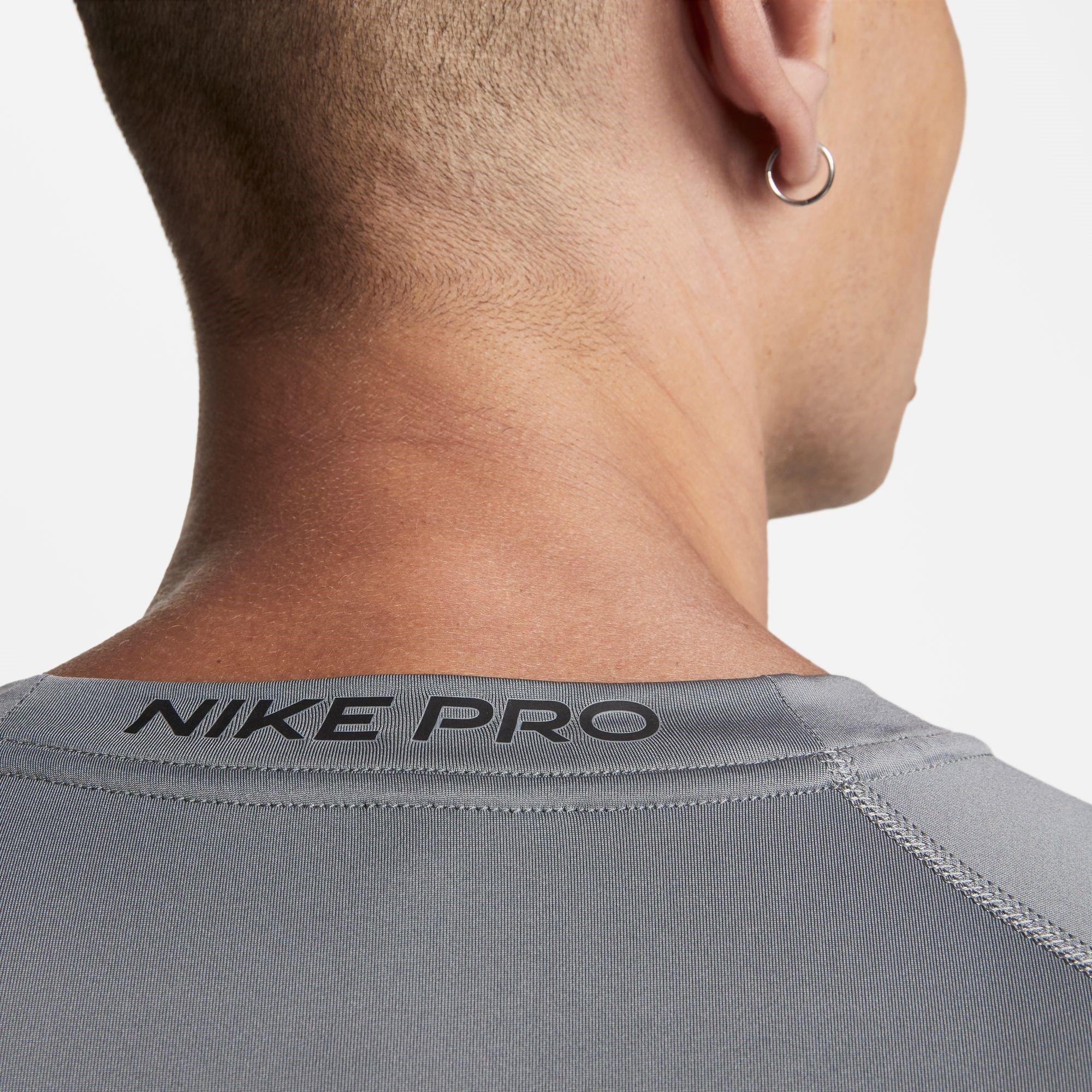 Nike Pro Men's Tight Fit Short-Sleeve Top