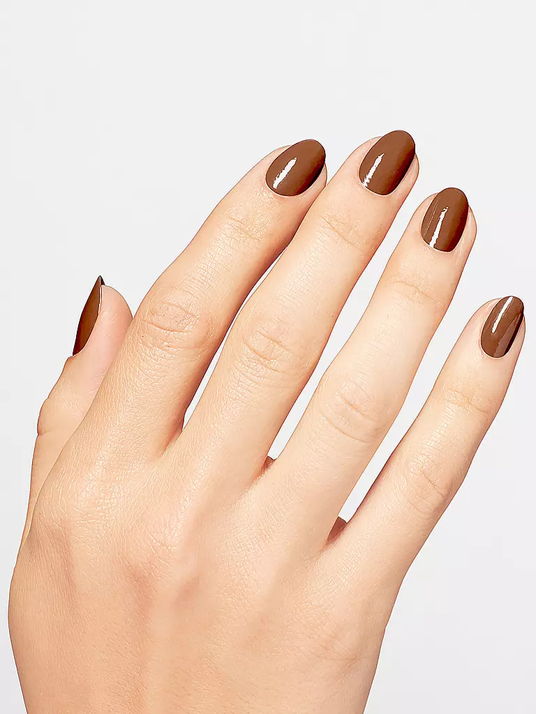 OPI Nagellack (24 Material Gowrl) 15ml braun
