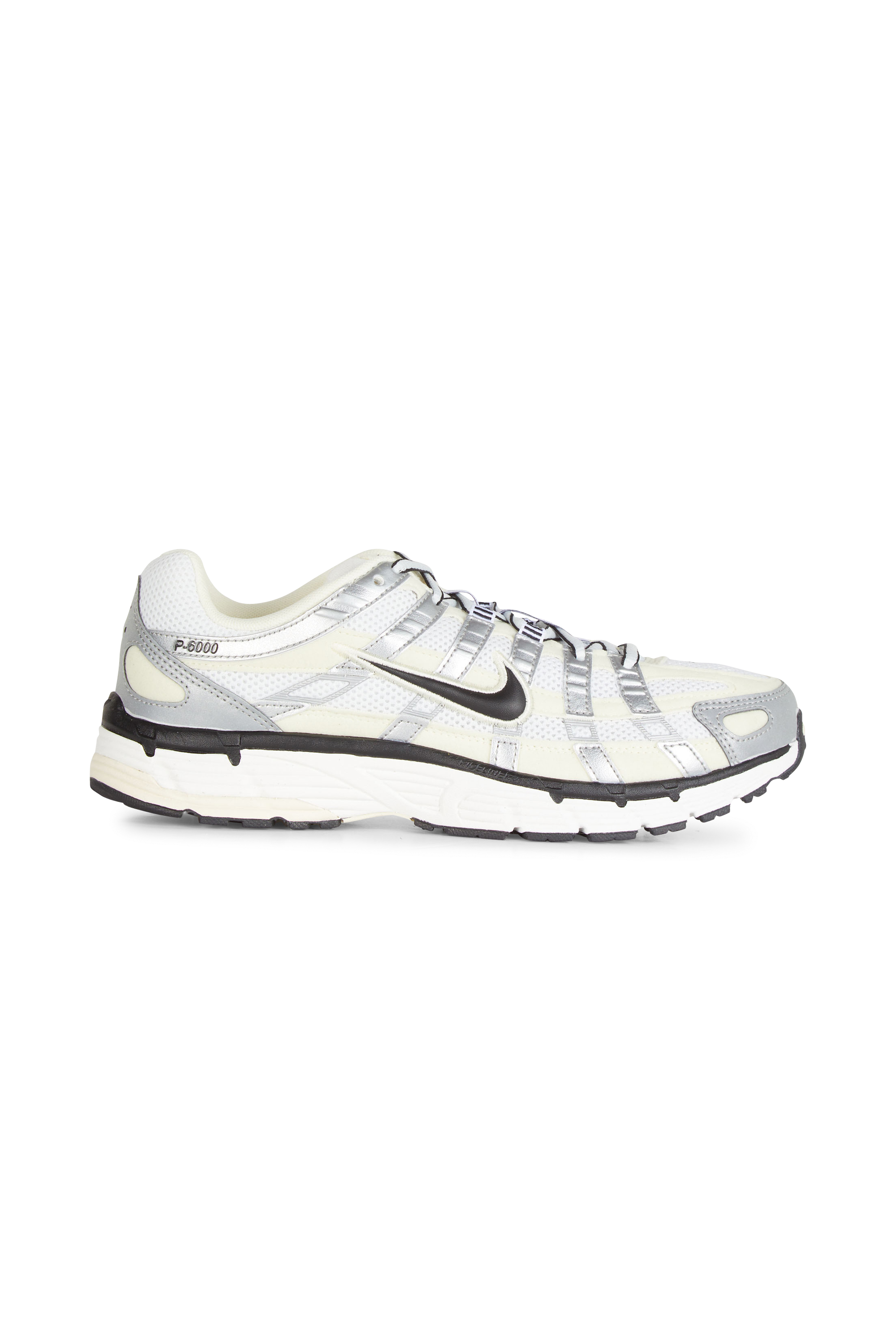 NIKE Baskets basses P6000 100 Beige