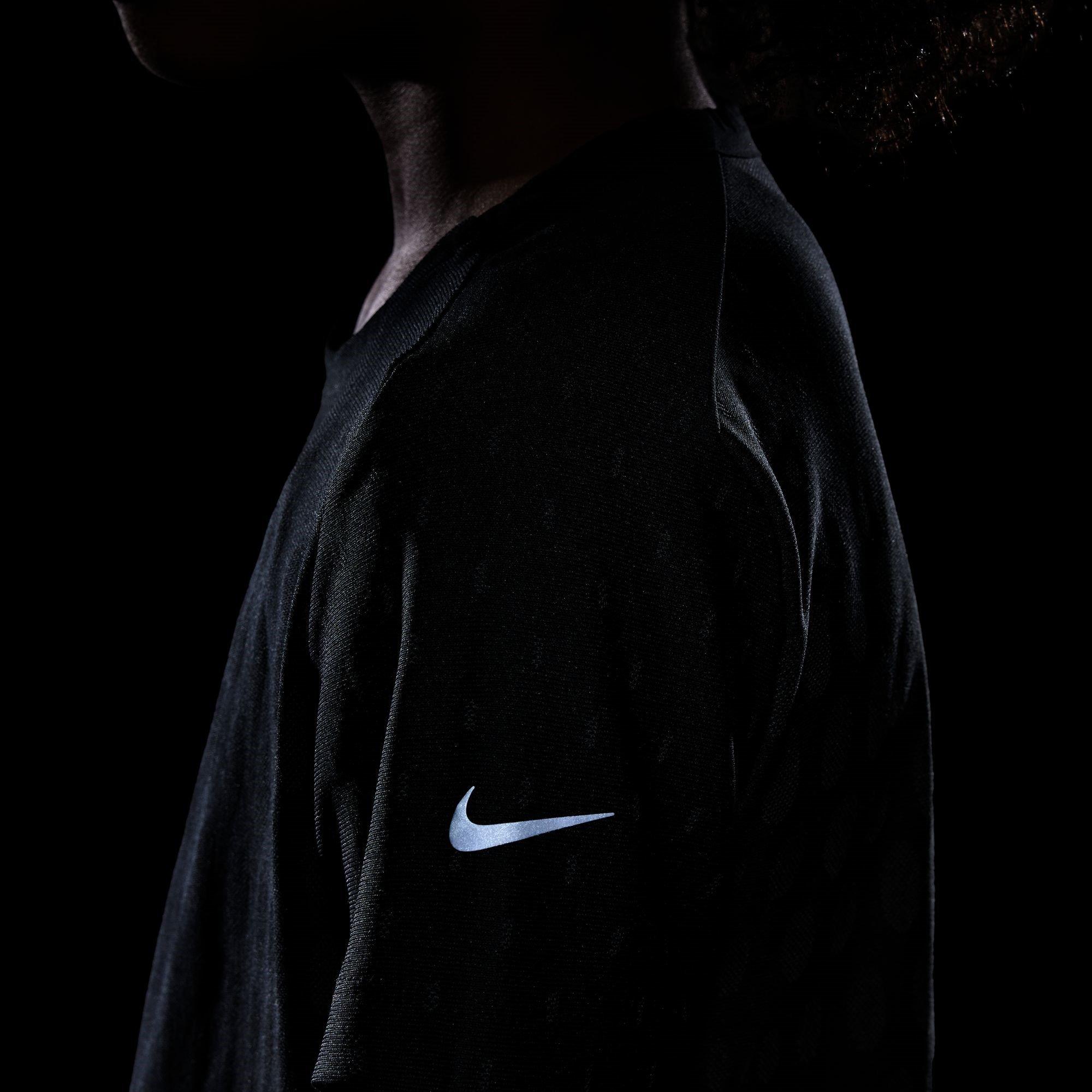 Nike Big KidsDri FIT ADV Short Sleeve Top