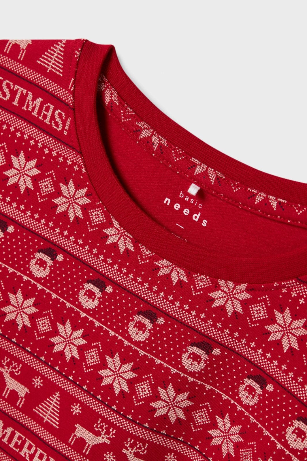 Name It Nknvismas Ls Nightset 4668404 jester red merry christmas