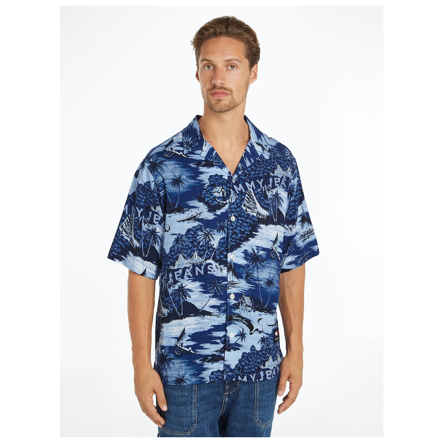 Tommy Jeans TJM AO HAWAIIAN CAMP SHIRT EXT