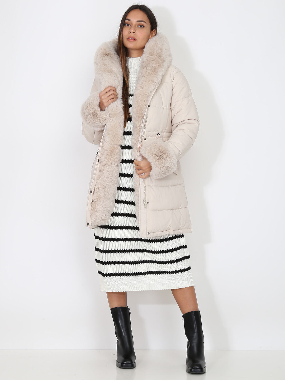 Manteau matelassé à fausse fourrure- Beige