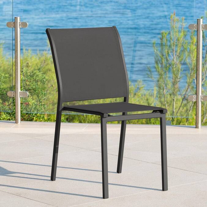 Chaise de jardin empilable ESSENTIA Anthracite & Graphite