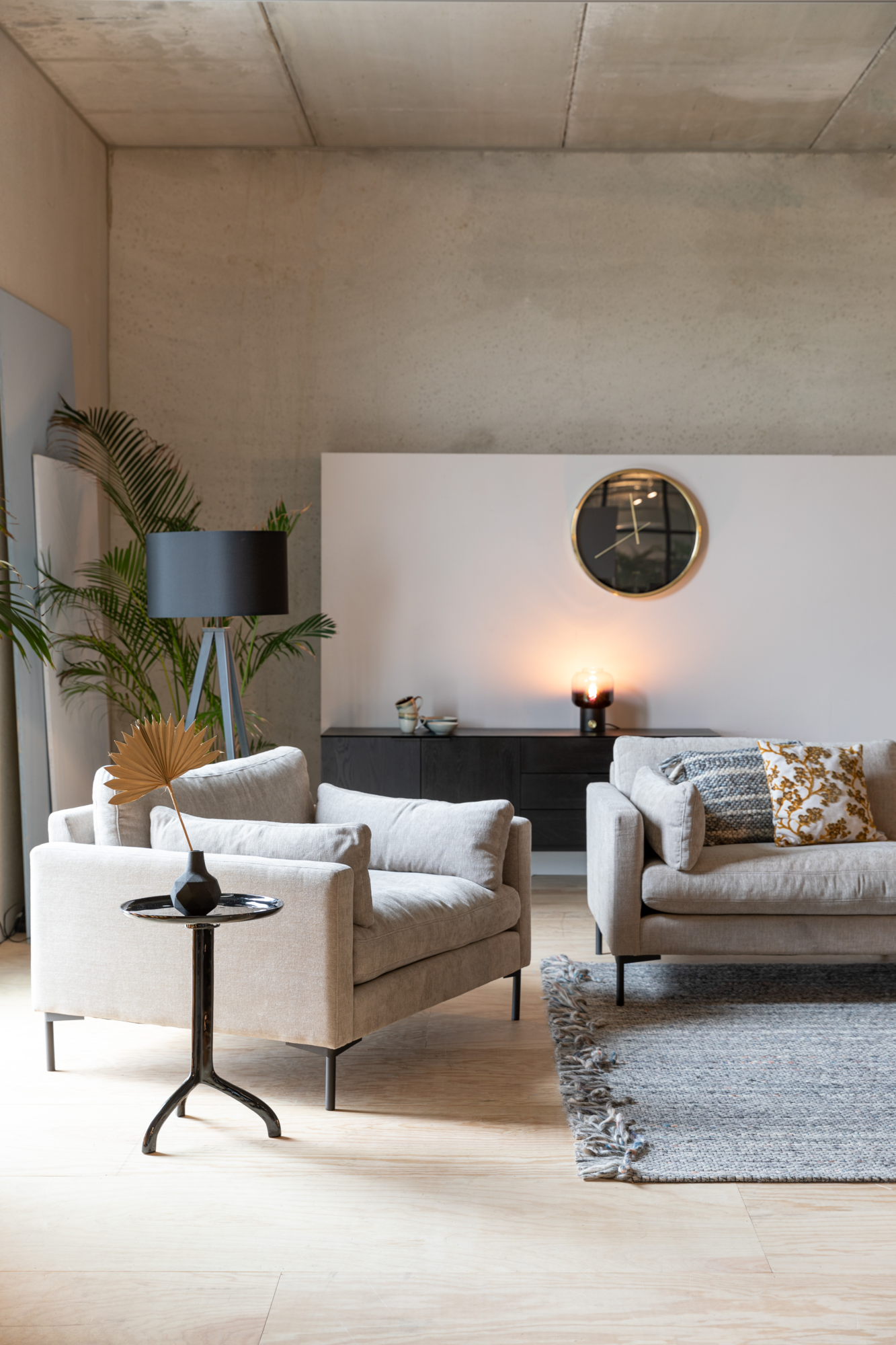Love Seat Summer Latte