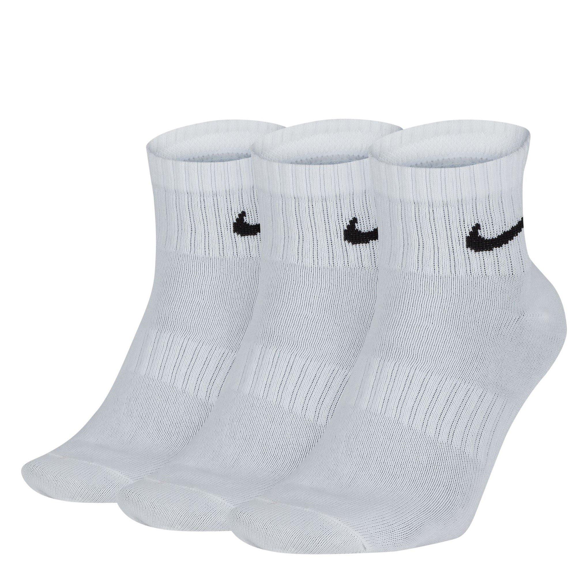 Nike Everyday Lightweight Training Ankle Socks (3 Pairs)