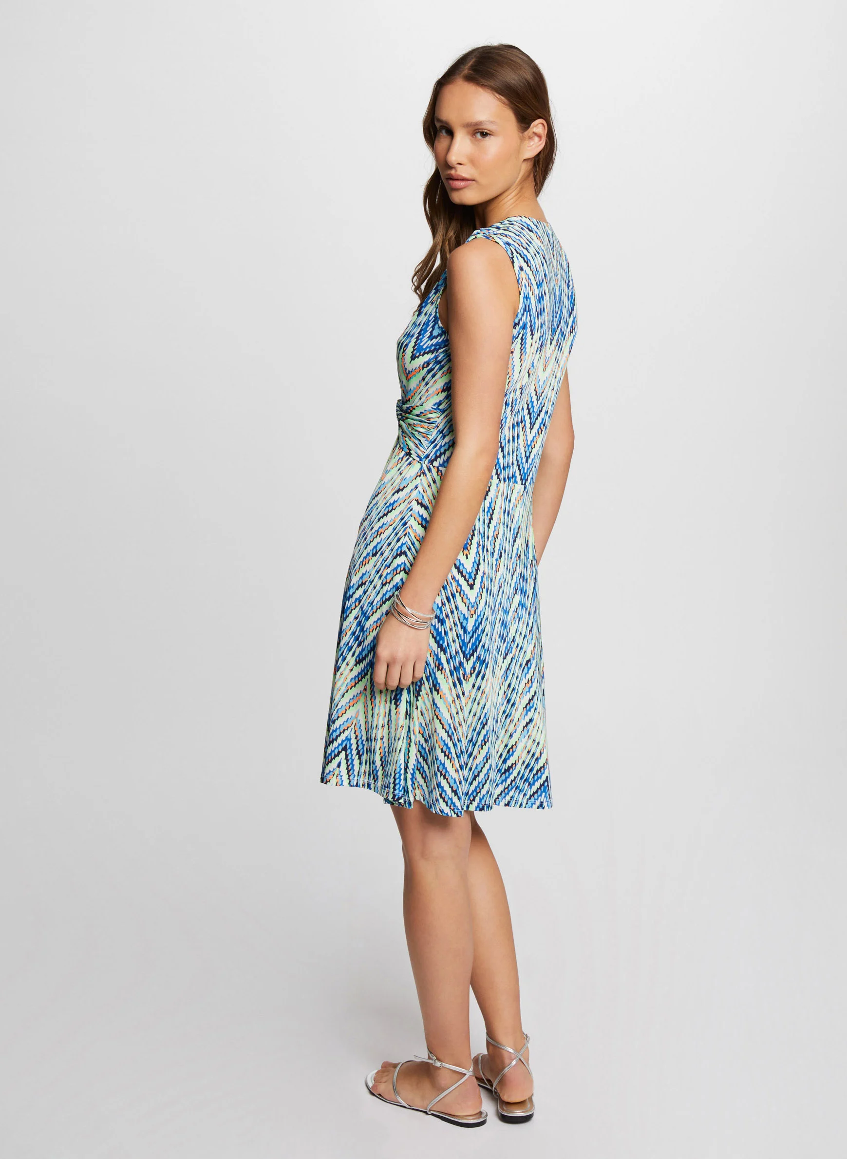 ROBERA - Robe courte cintrée à col V | Multicolore