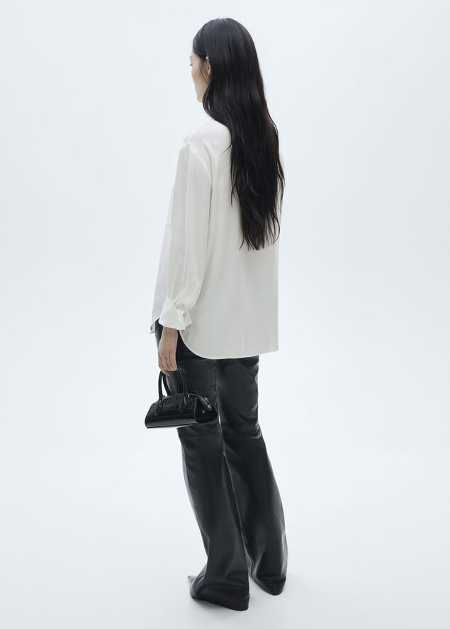 MANGO Buttoned flowy shirt Light beige