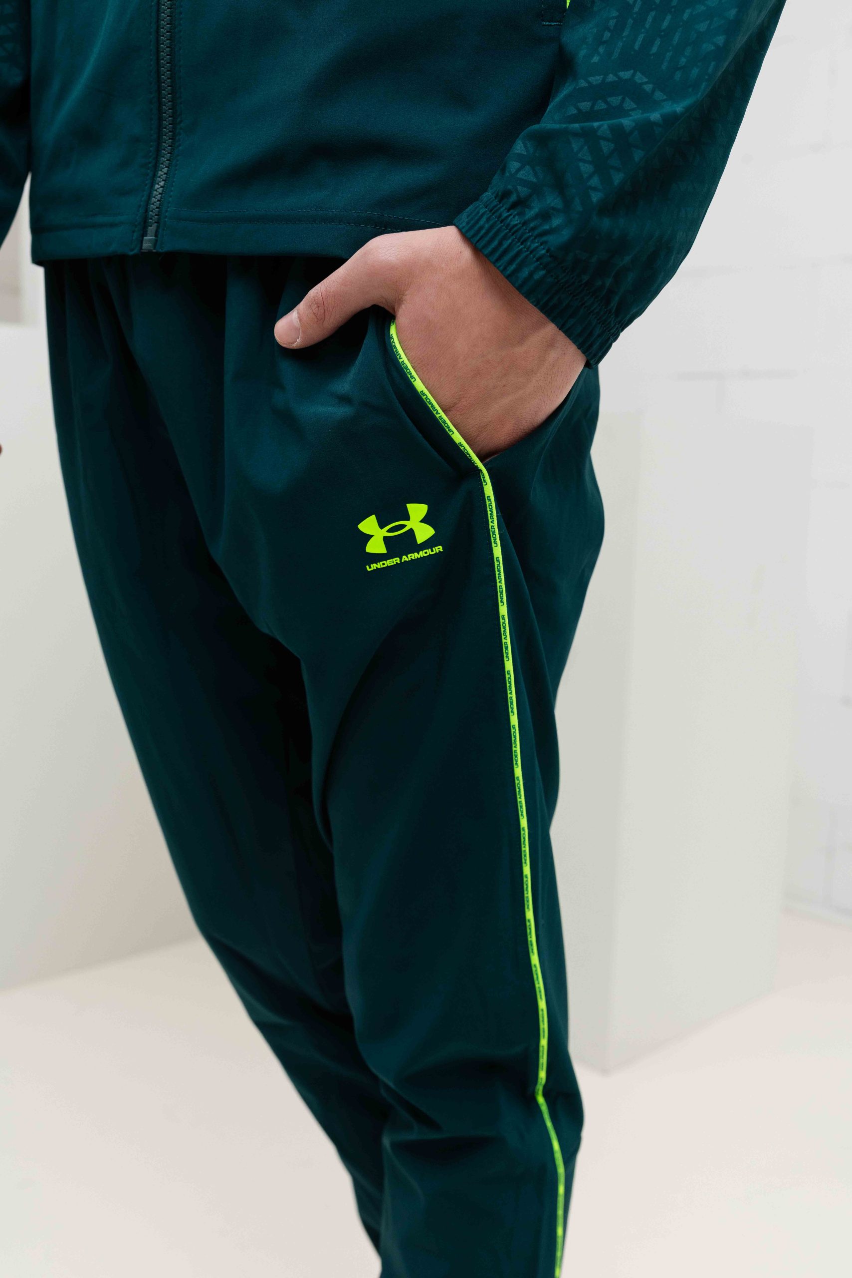 Under Armour Challenger Pro Trainingspak Donkergroen