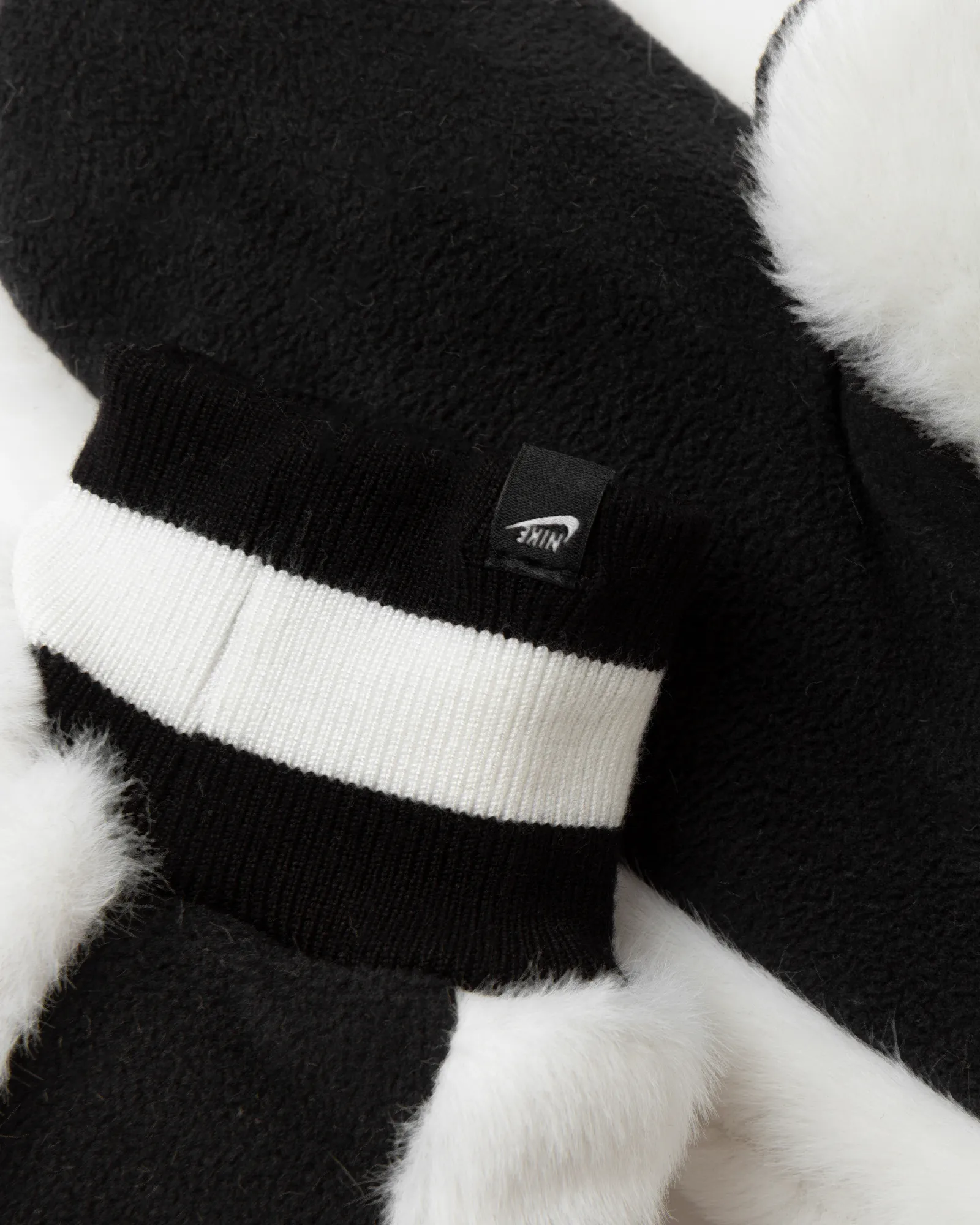 Nike WARM MITTENS