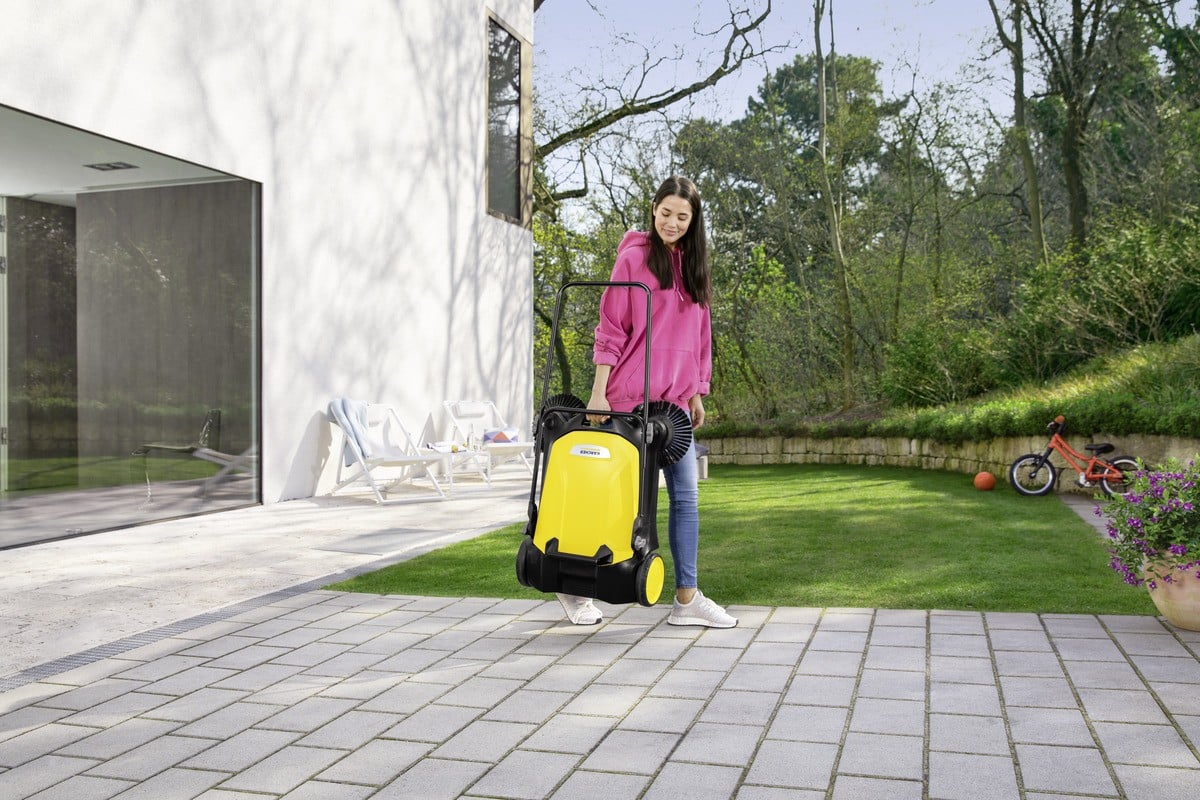 Kärcher Push sweeper S 4 Twin 2-in-1