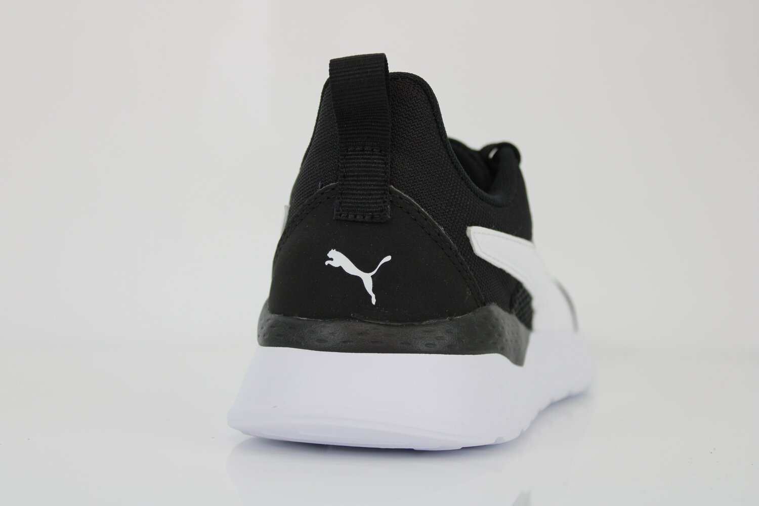 PUMA Sneaker