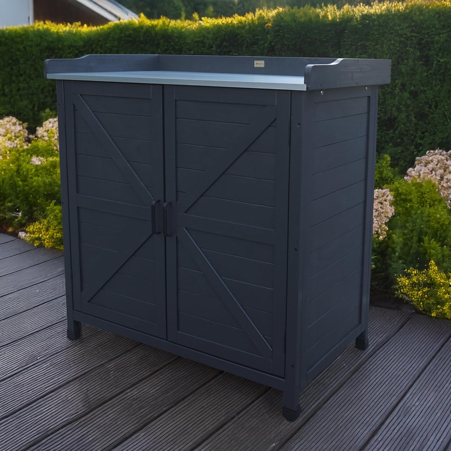 HABAU Gartenschrank mit Arbeitsplatte aus FSC-Massivholz – anthrazit, wetterfest & styroporfrei verpackt - Outdoor Schrank für Balkon, Garten und Terrasse (Roger)