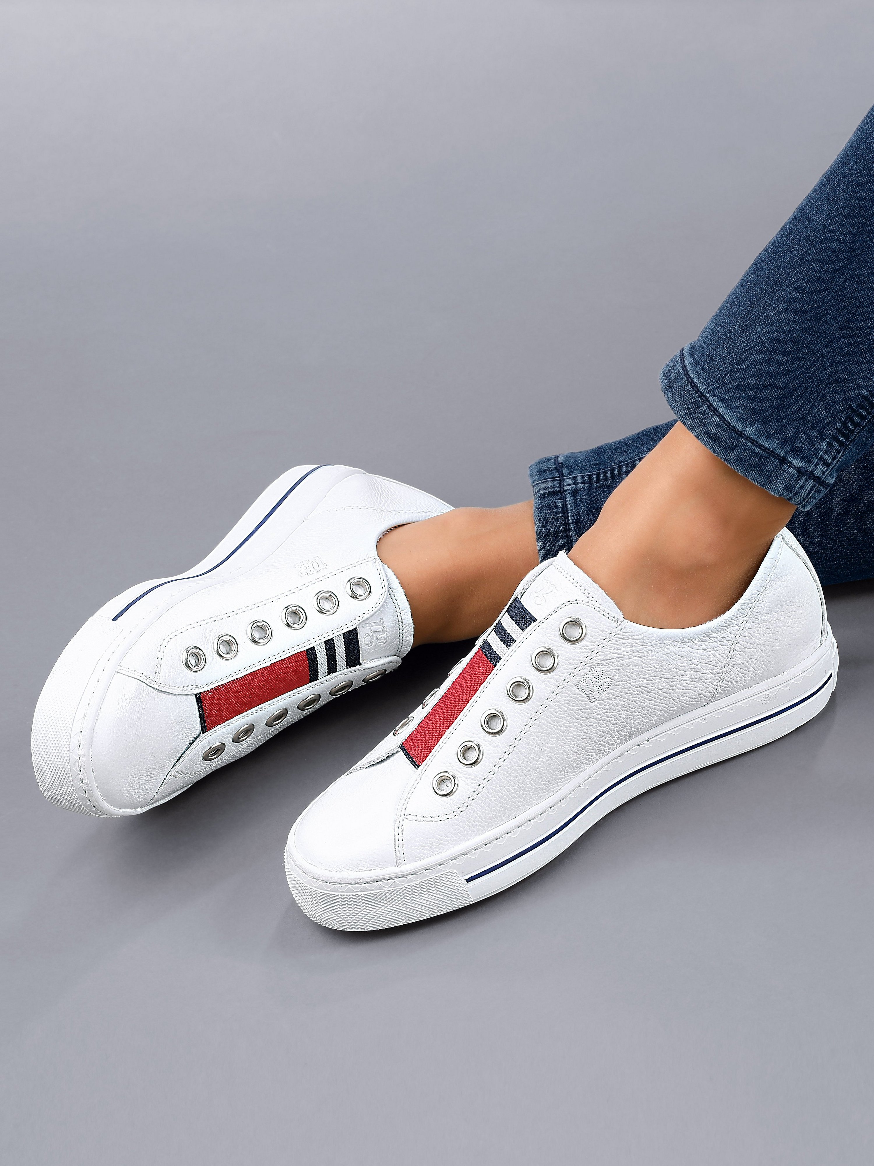 Sneaker