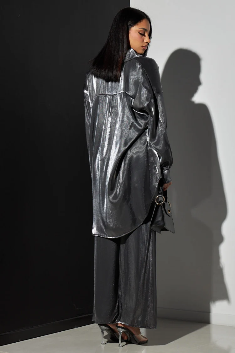 Ensemble 2 pièces chemise + pantalon satiné argenté