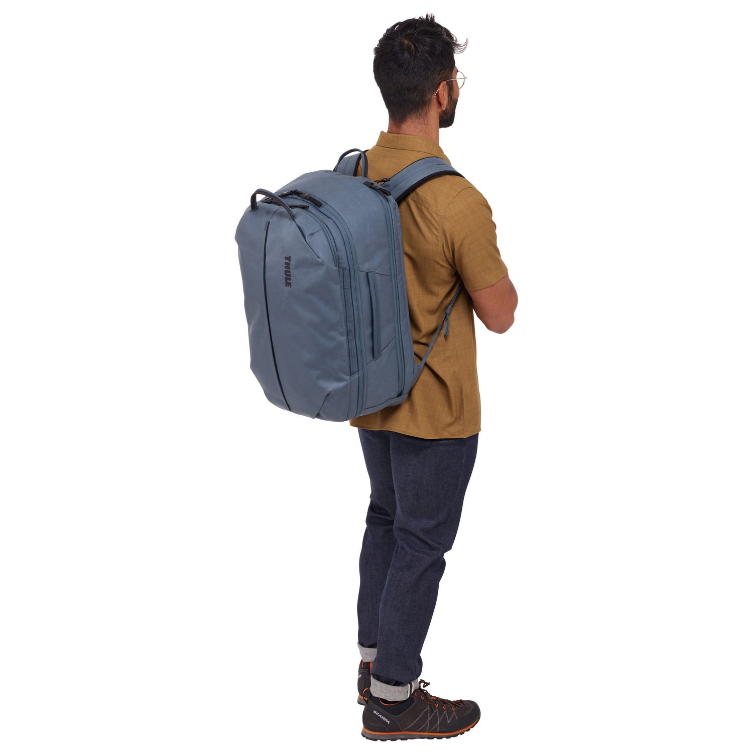 Thule Aion Travel Backpack 40L dark slate