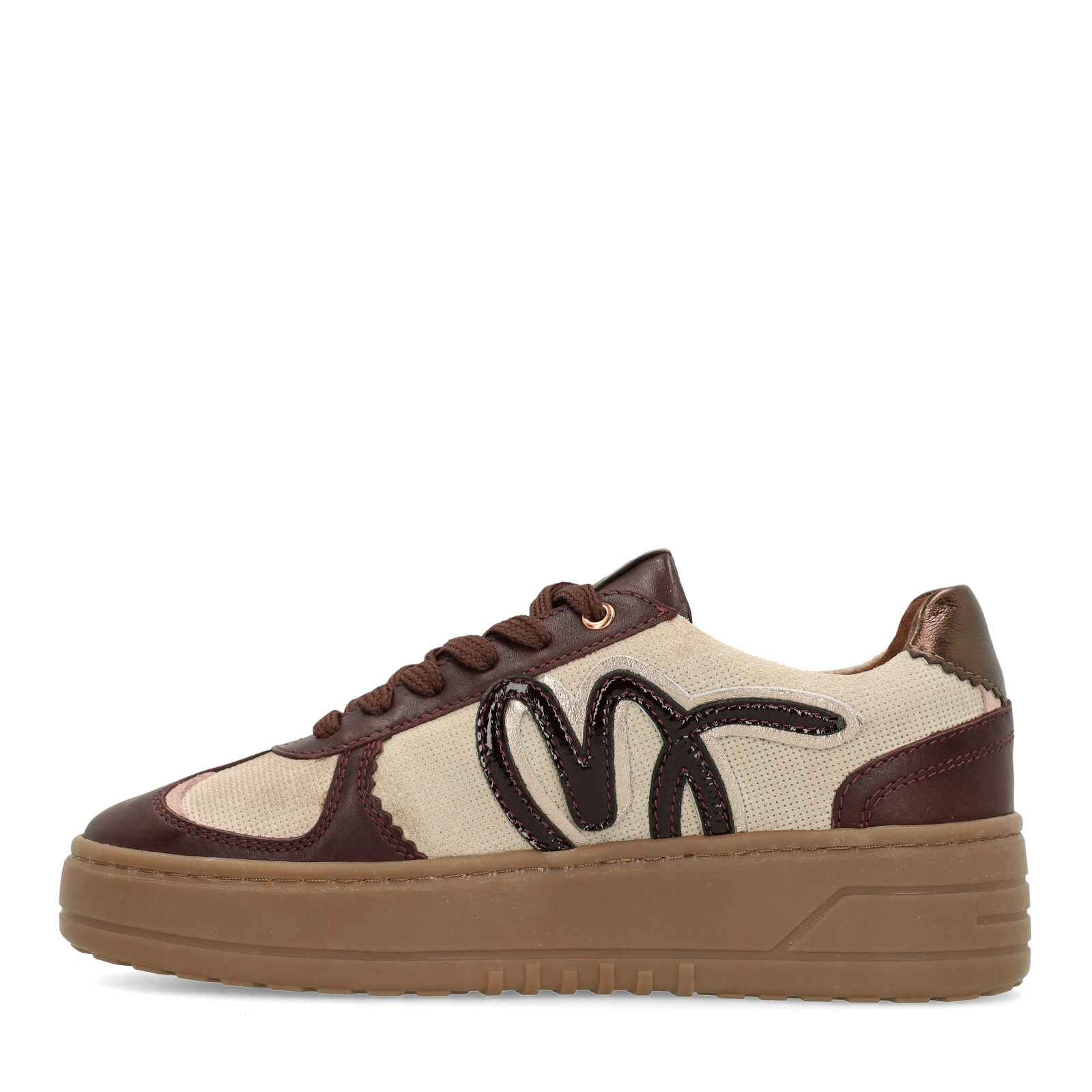 Burgundy suède sneakers