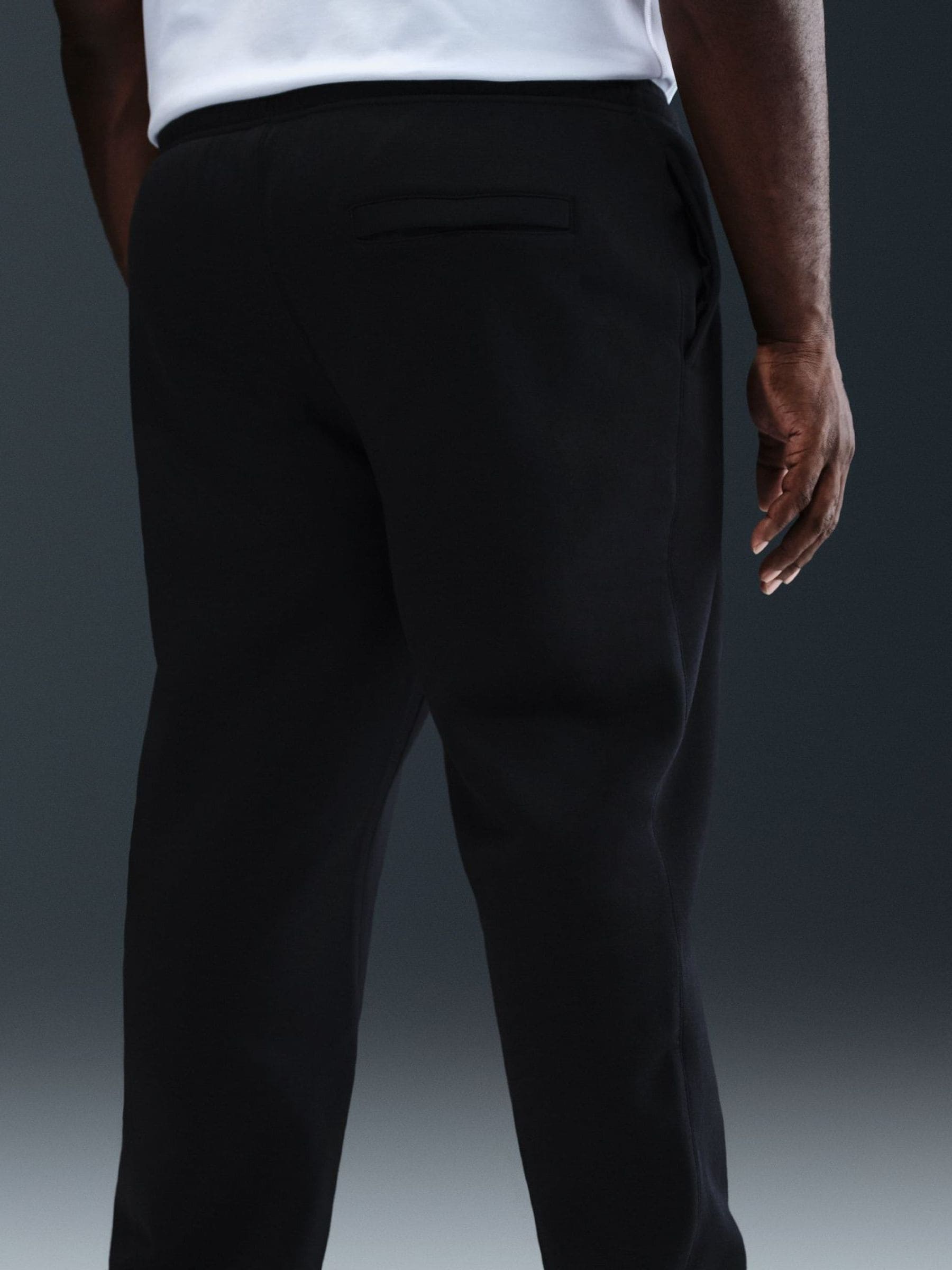 Zwart - Nike Club Fleece joggingbroek met wijde pijpen