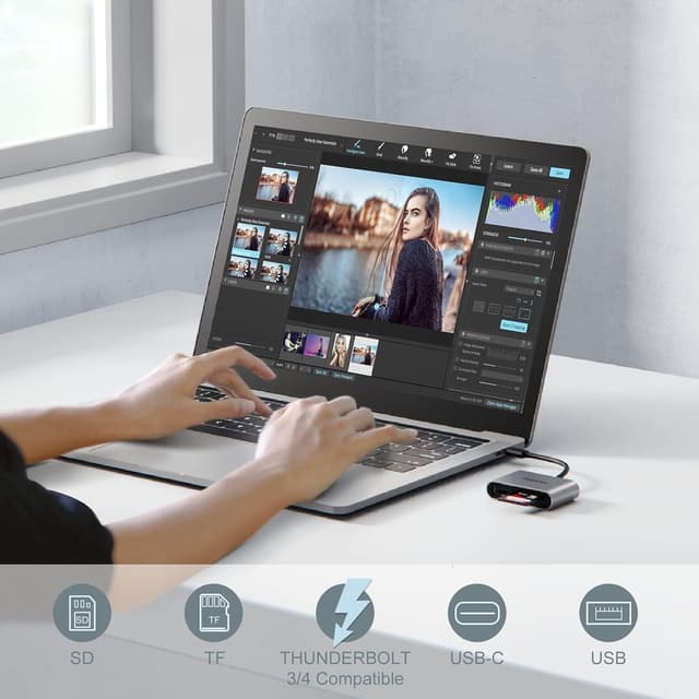 NÖRDIC USB-C kortlæser 2 slot SD, MicroSD, 1xUSB-A UHS-I